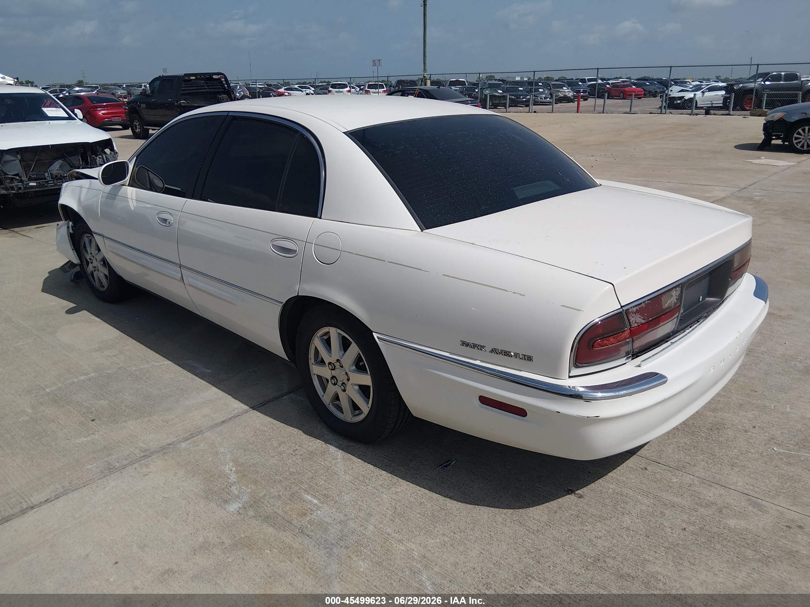 2004 Buick Park Avenue   White vin: 1G4CW54K844100619