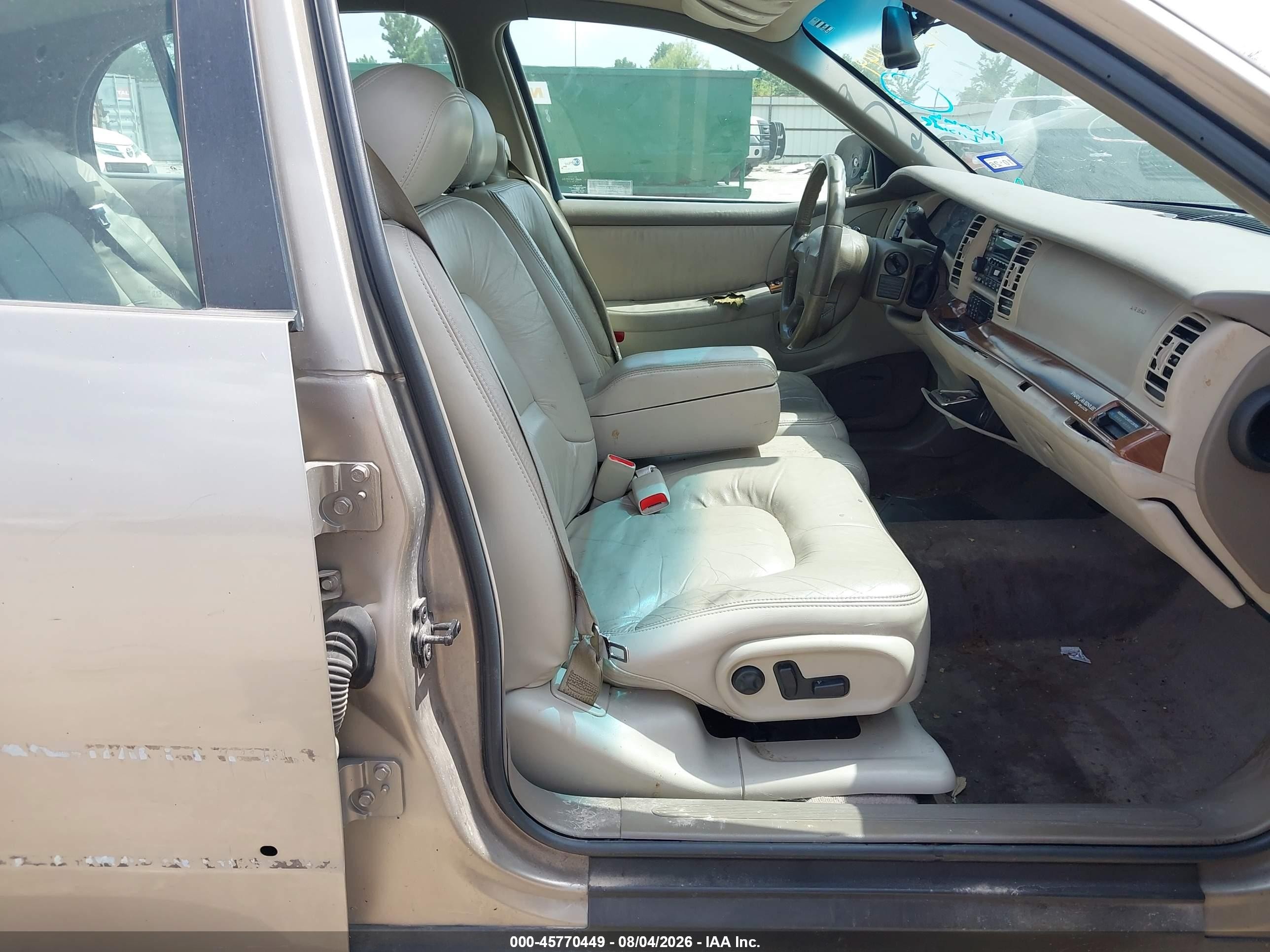 2002 Buick Park Avenue   Beige vin: 1G4CW54K924181322