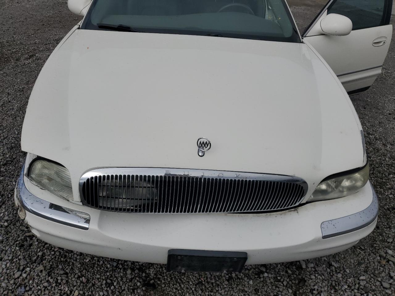 2004 Buick Park Avenue White vin: 1G4CW54K944100547