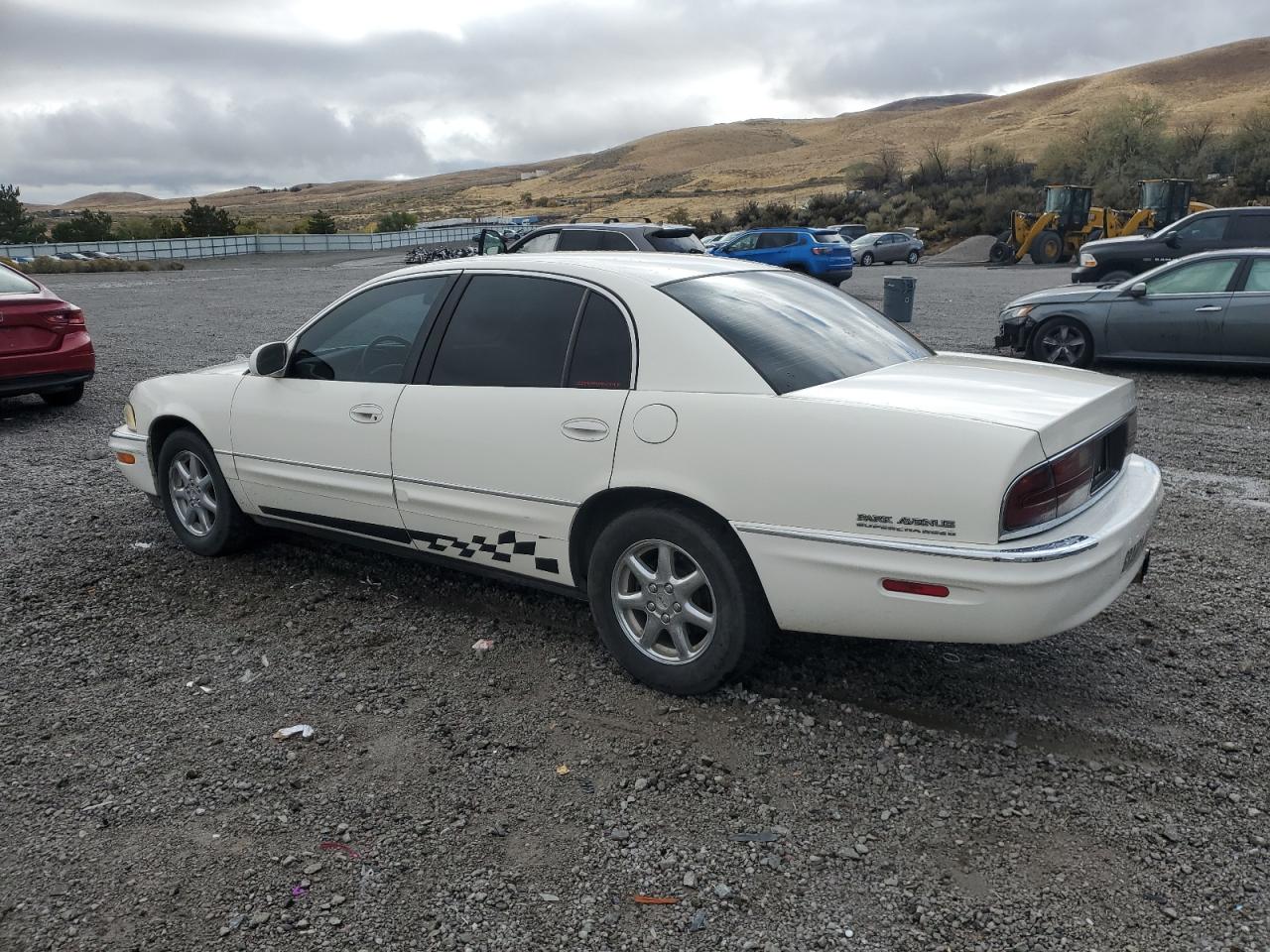2004 Buick Park Avenue White vin: 1G4CW54K944100547
