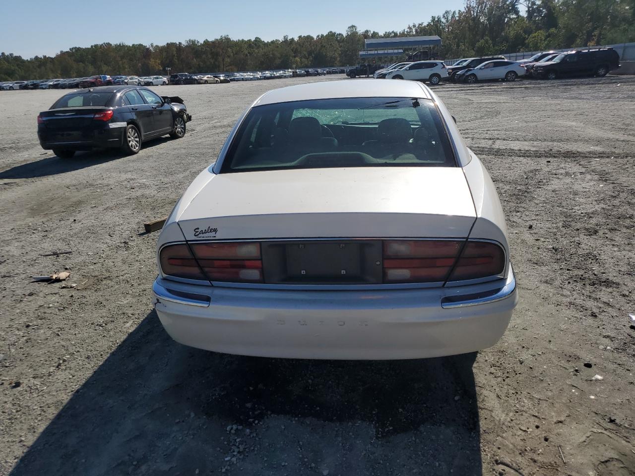 2004 Buick Park Avenue White vin: 1G4CW54K944138604