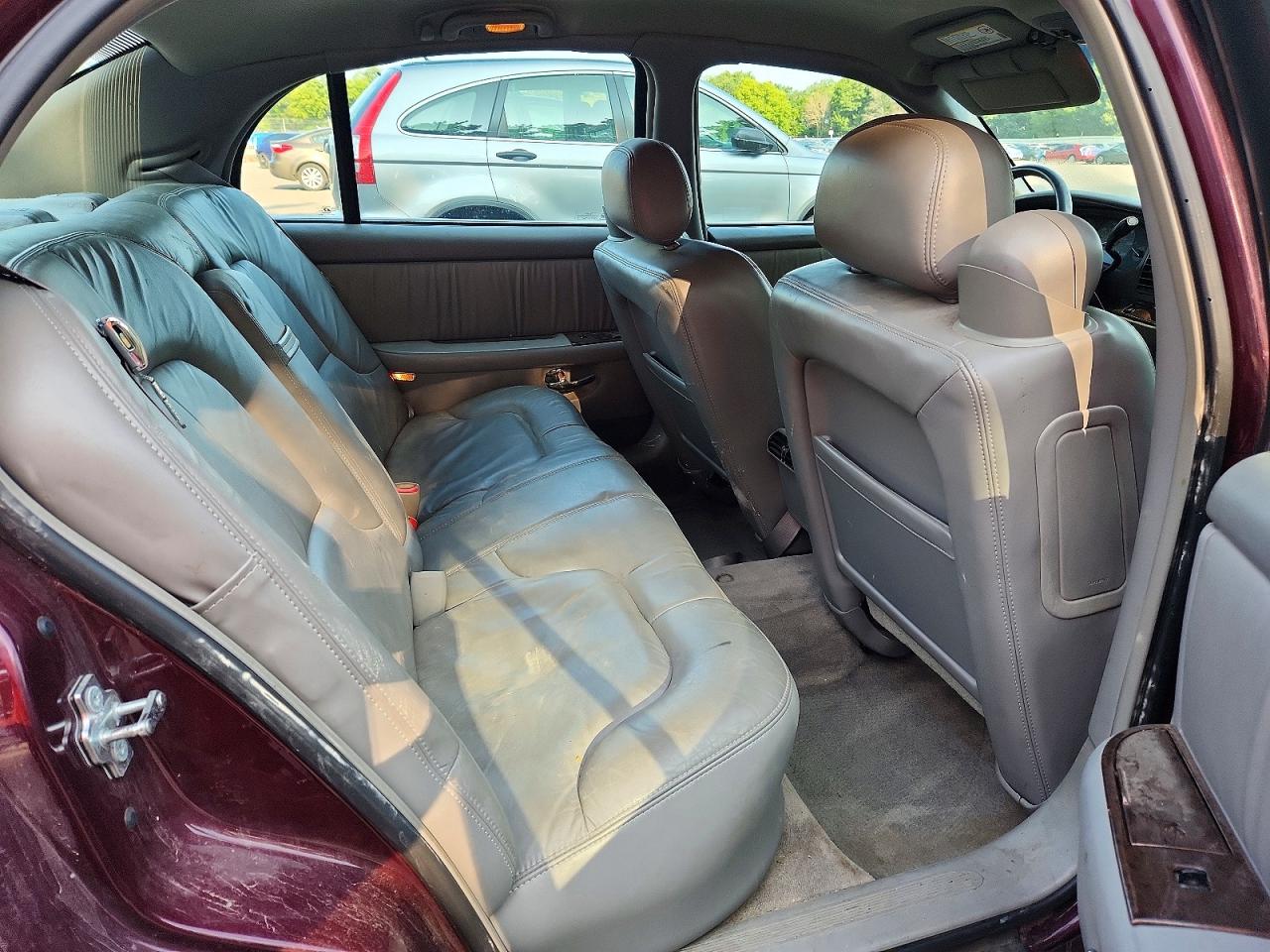 2005 Buick Park Avenue Maroon vin: 1G4CW54K954108486