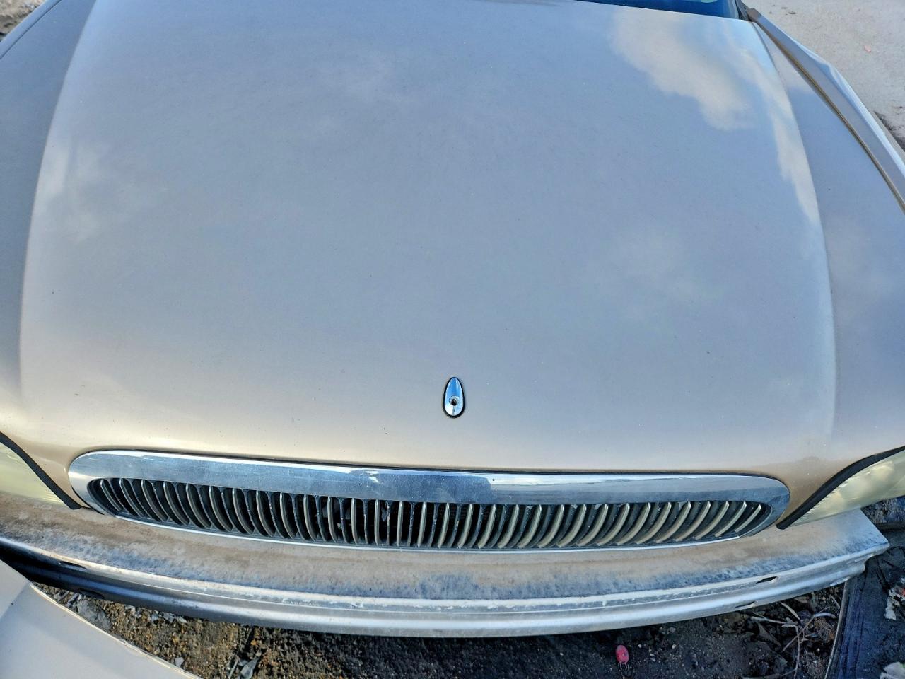 2005 Buick Park Avenue Gold vin: 1G4CW54K954109069