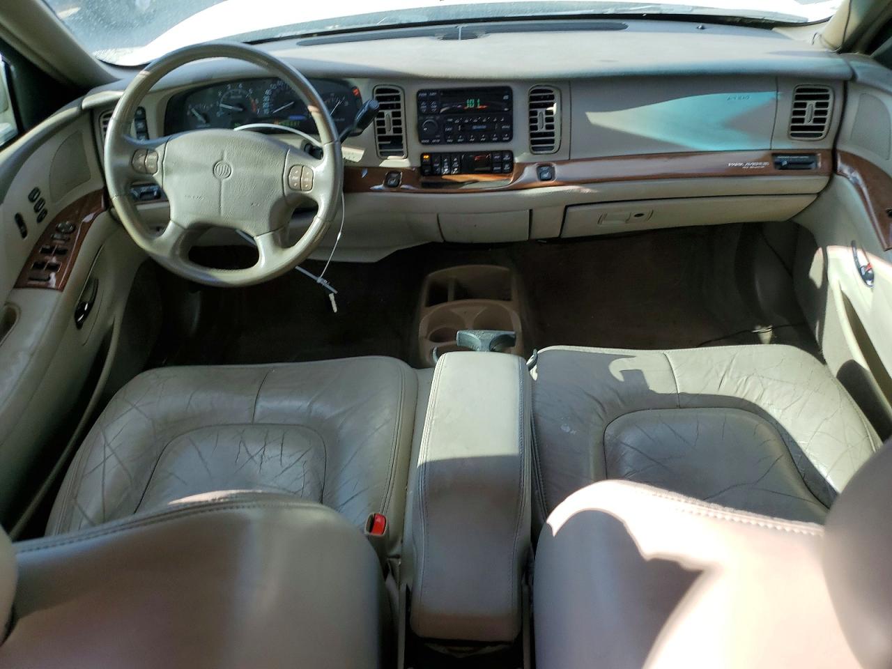 2002 Buick Park Avenue White vin: 1G4CW54KX24210567
