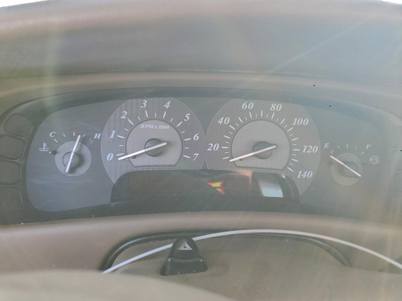 2004 Buick Park Avenue White vin: 1G4CW54KX44137798