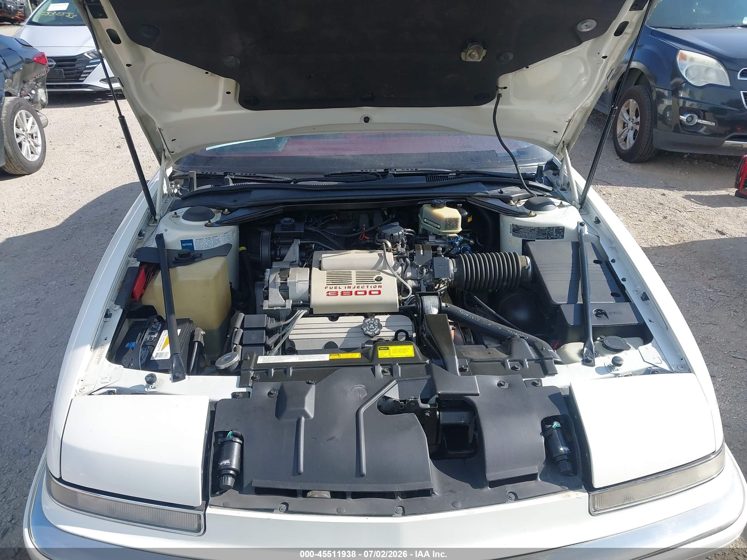 1990 Buick Reatta   White vin: 1G4EC33C0LB905444