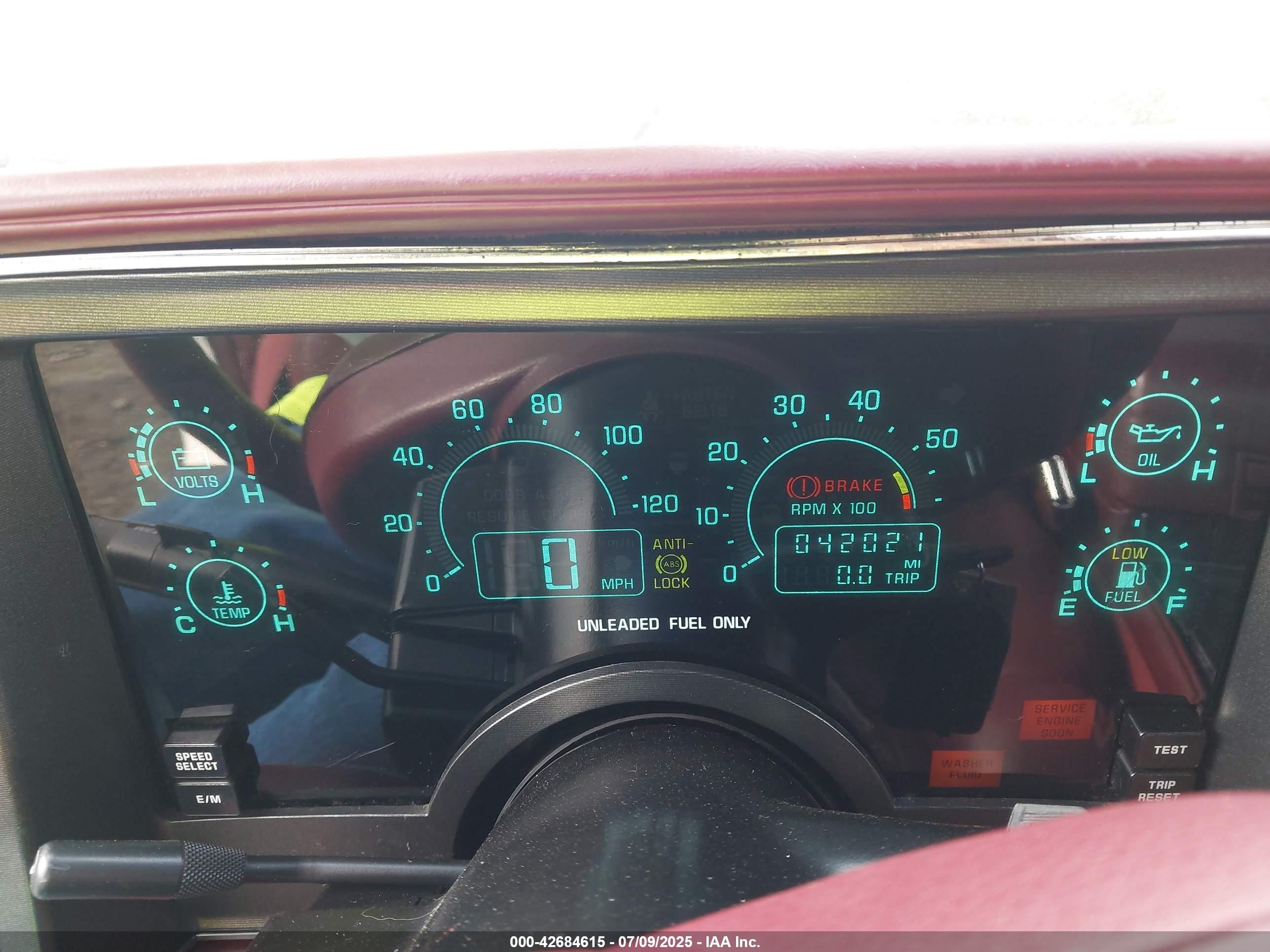 1990 Buick Reatta   White vin: 1G4EC33C6LB905058