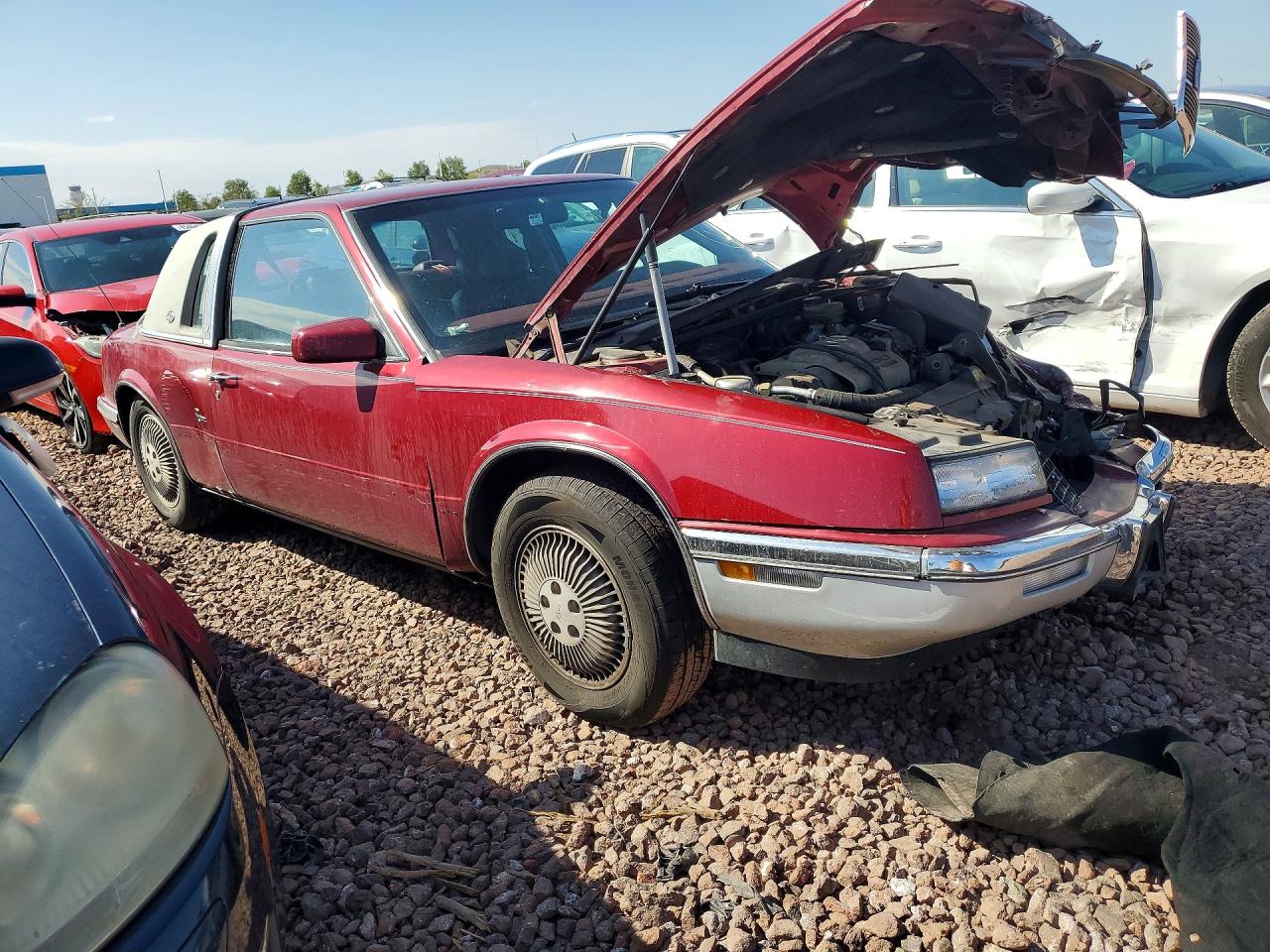 1991 Buick Riviera Burgundy vin: 1G4EZ13L2MU410798