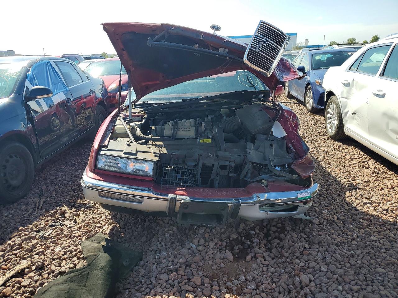 1991 Buick Riviera Burgundy vin: 1G4EZ13L2MU410798