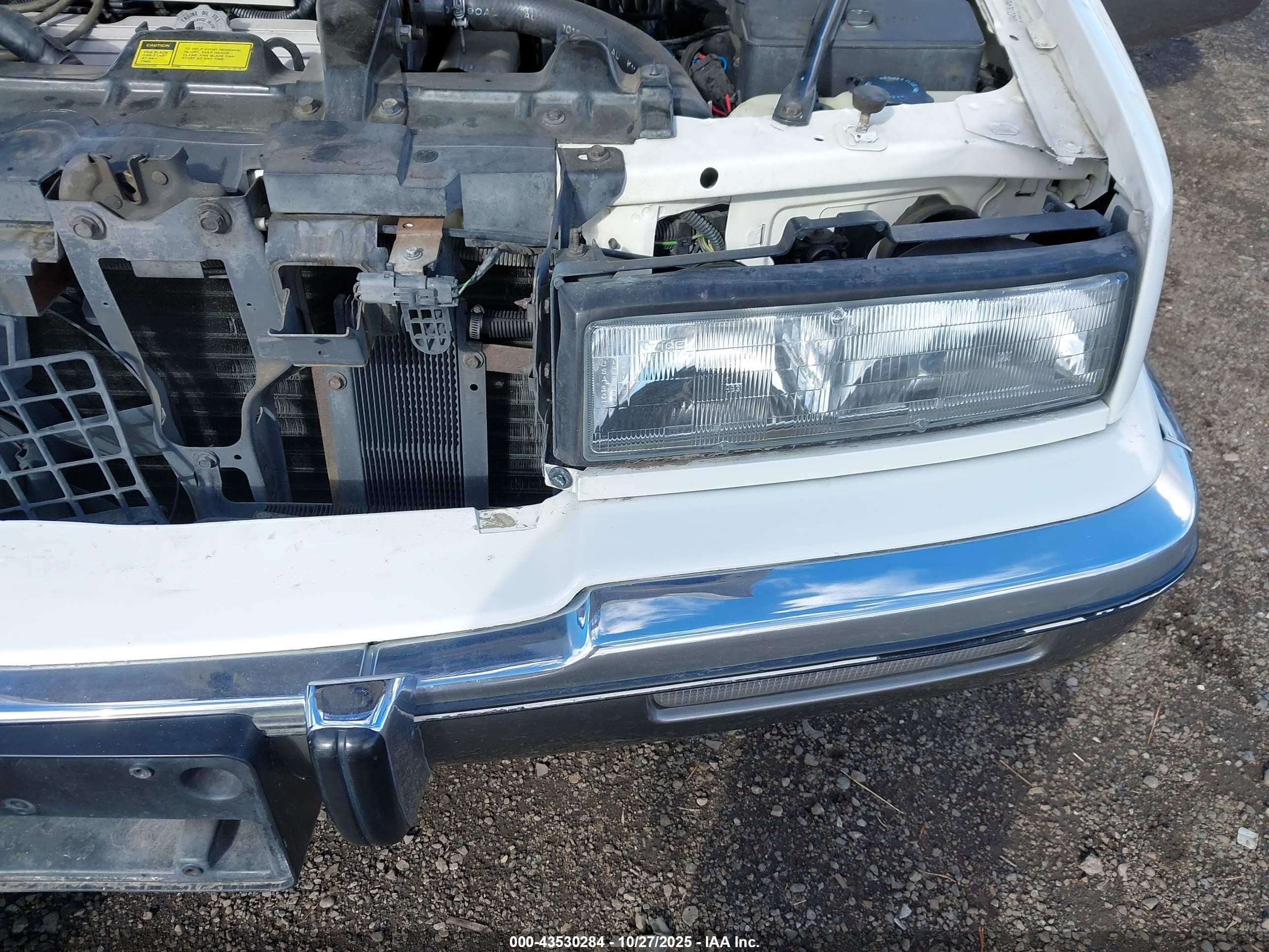 1991 Buick Riviera   White vin: 1G4EZ13L4MU409300