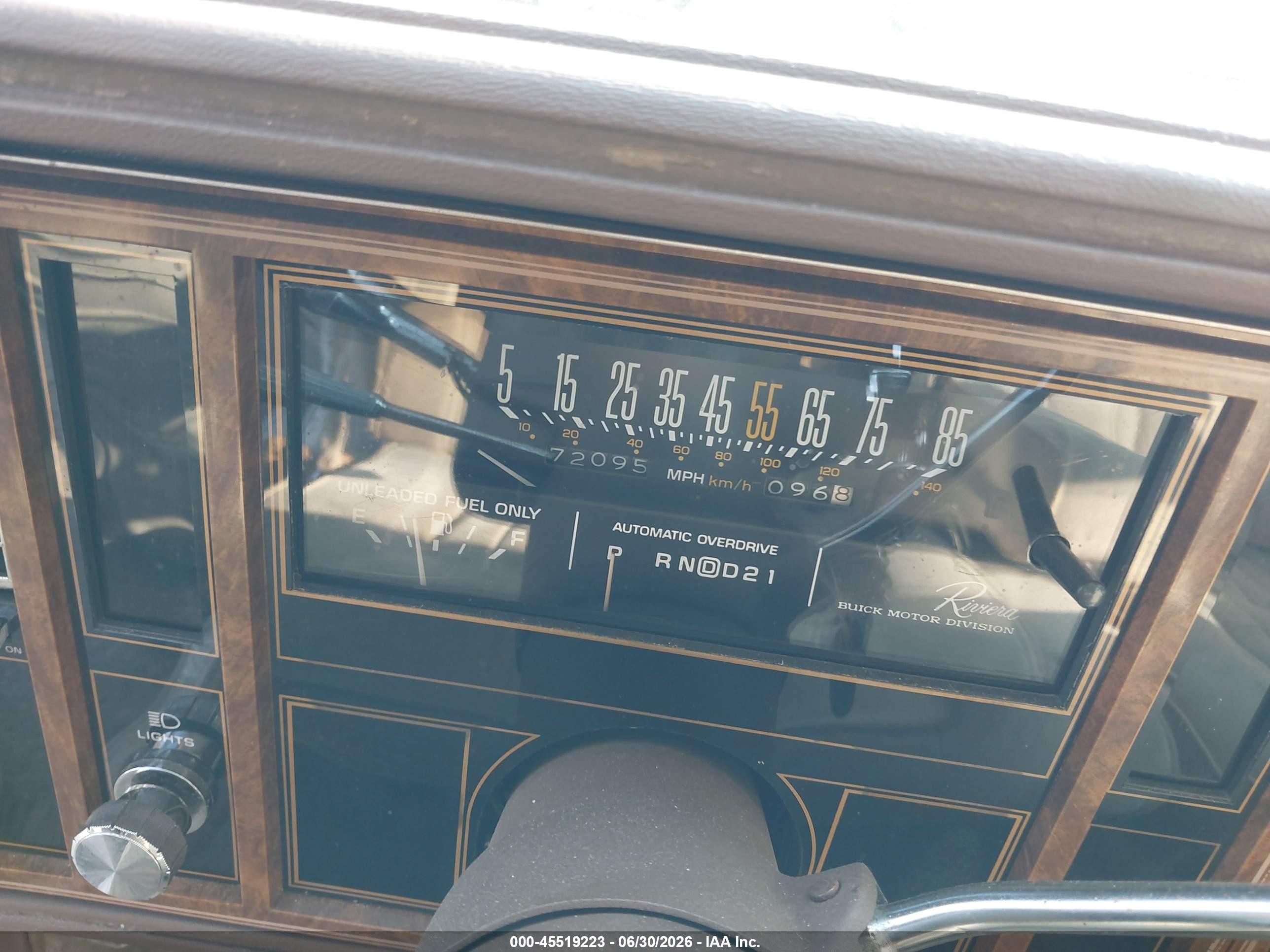 1985 Buick Riviera   Cream vin: 1G4EZ57Y4FE463271