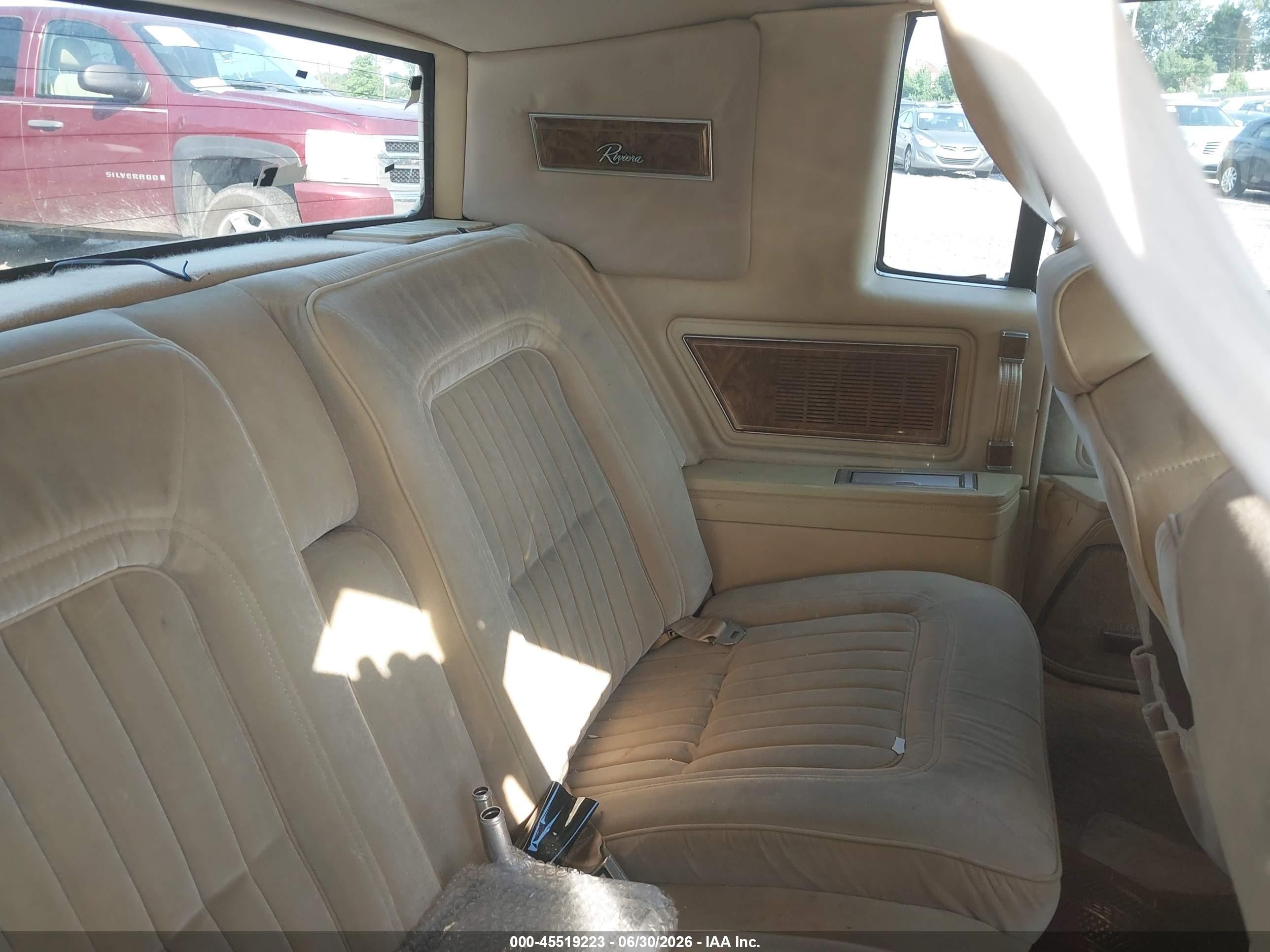 1985 Buick Riviera   Cream vin: 1G4EZ57Y4FE463271