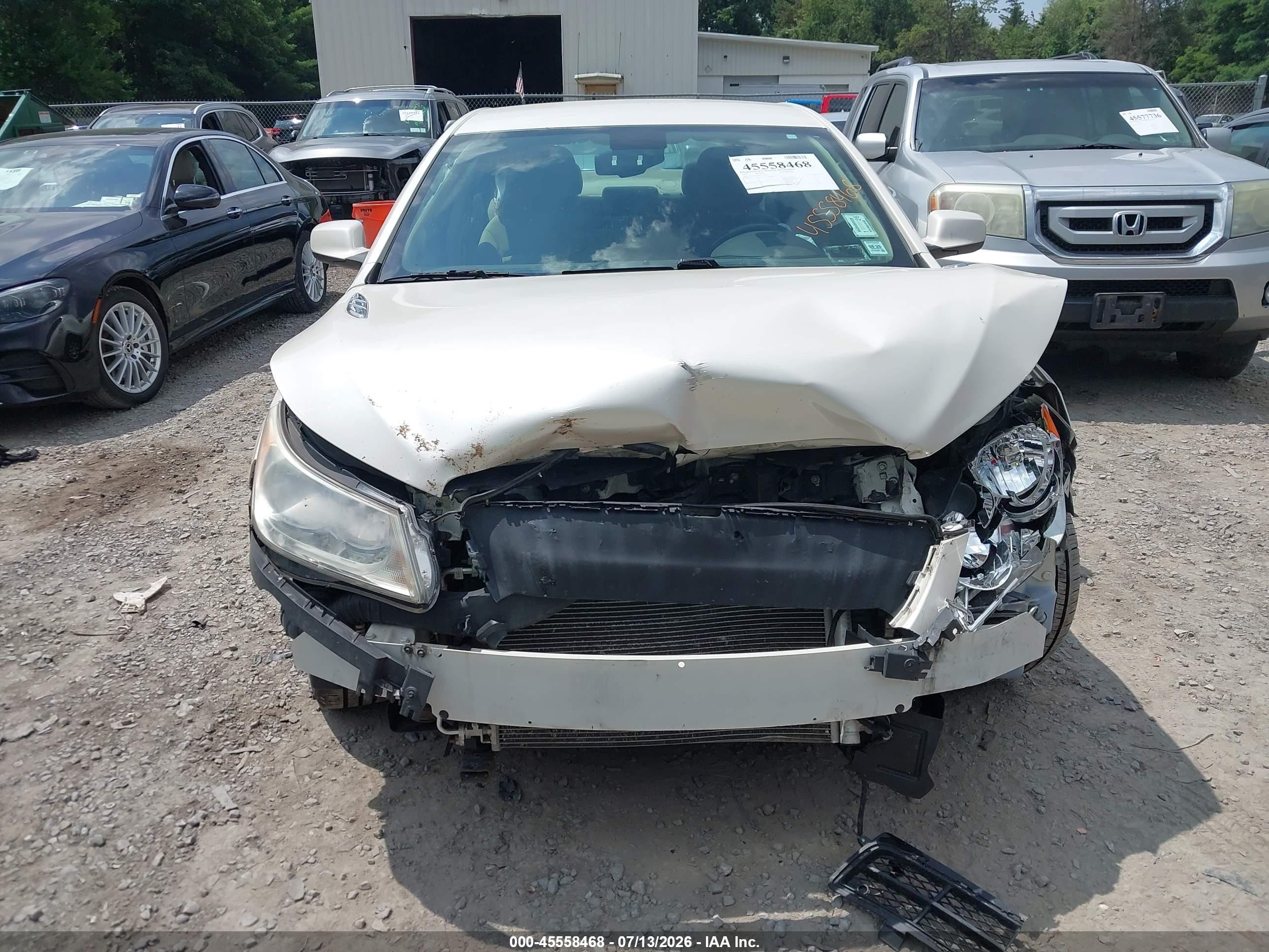 2013 Buick Lacrosse   White vin: 1G4GA5E33DF227841