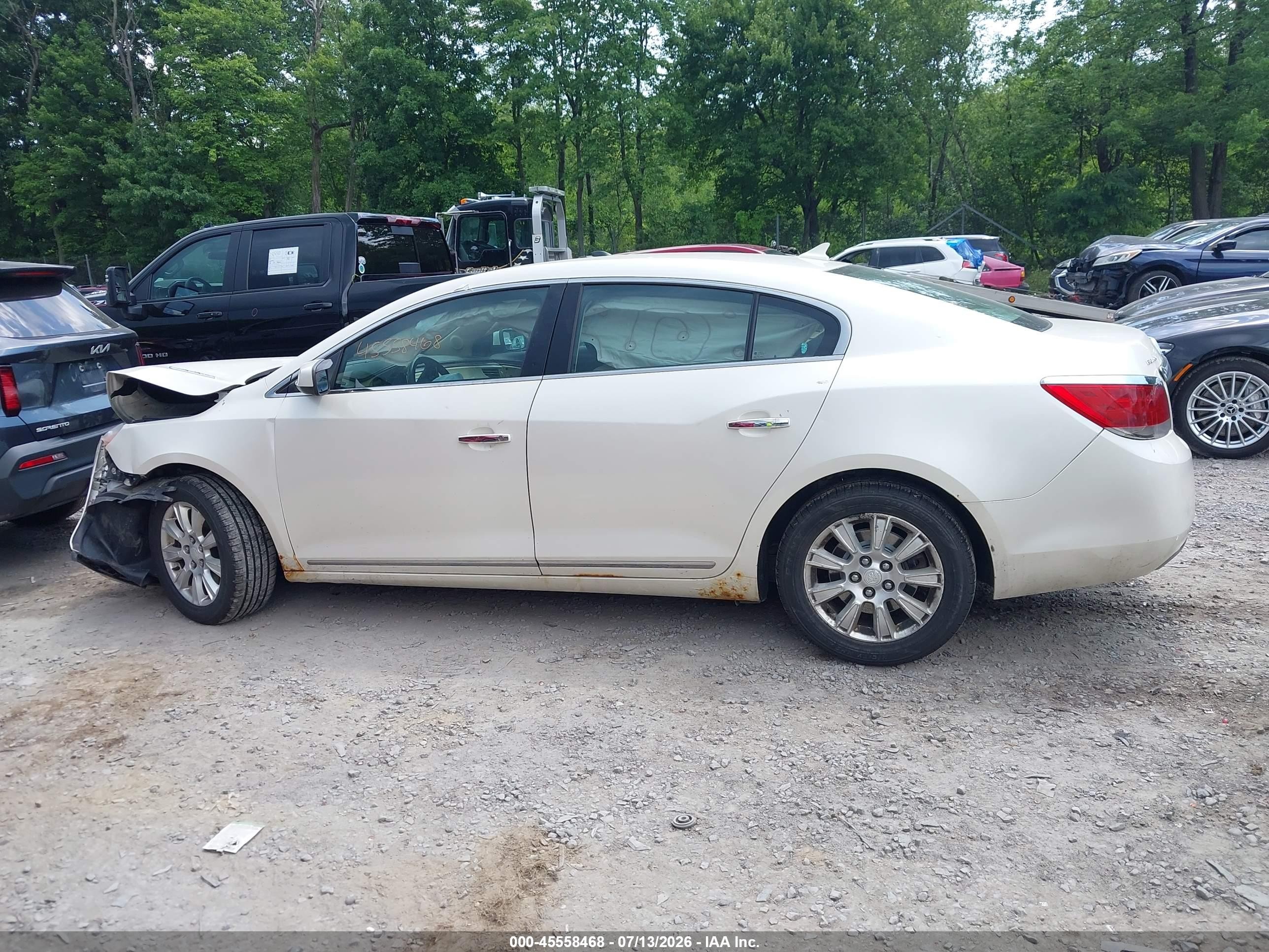 2013 Buick Lacrosse   White vin: 1G4GA5E33DF227841