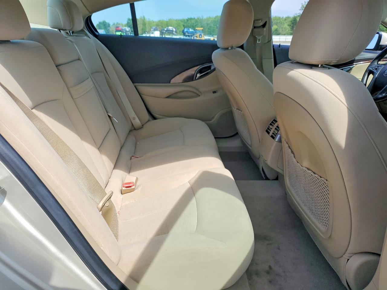 2013 Buick Lacrosse Beige vin: 1G4GA5E37DF267596