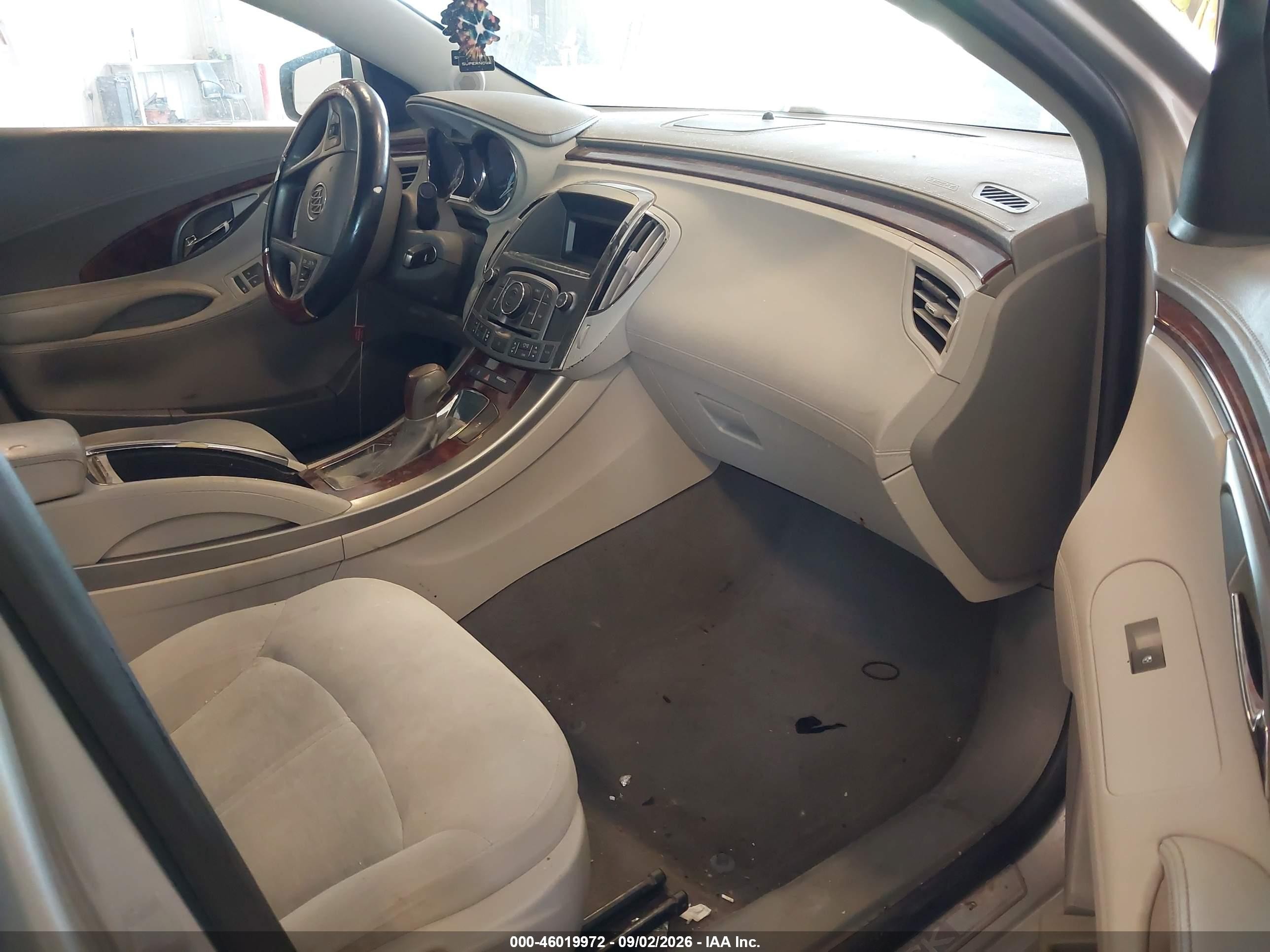2011 Buick Lacrosse Cx Silver vin: 1G4GA5EC0BF363549