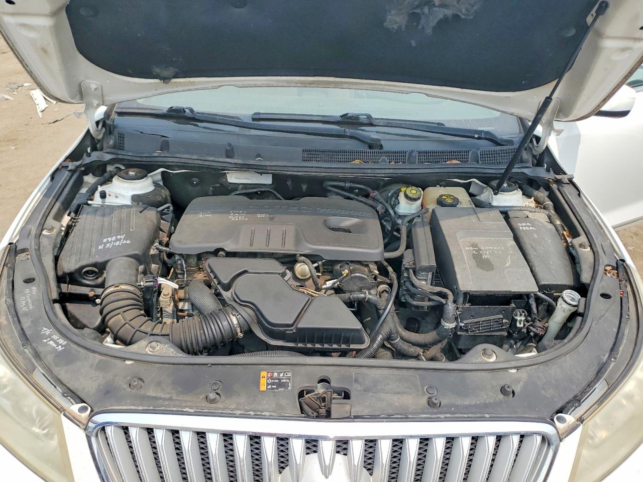 2011 Buick Lacrosse Cx Белый vin: 1G4GA5EC5BF320390