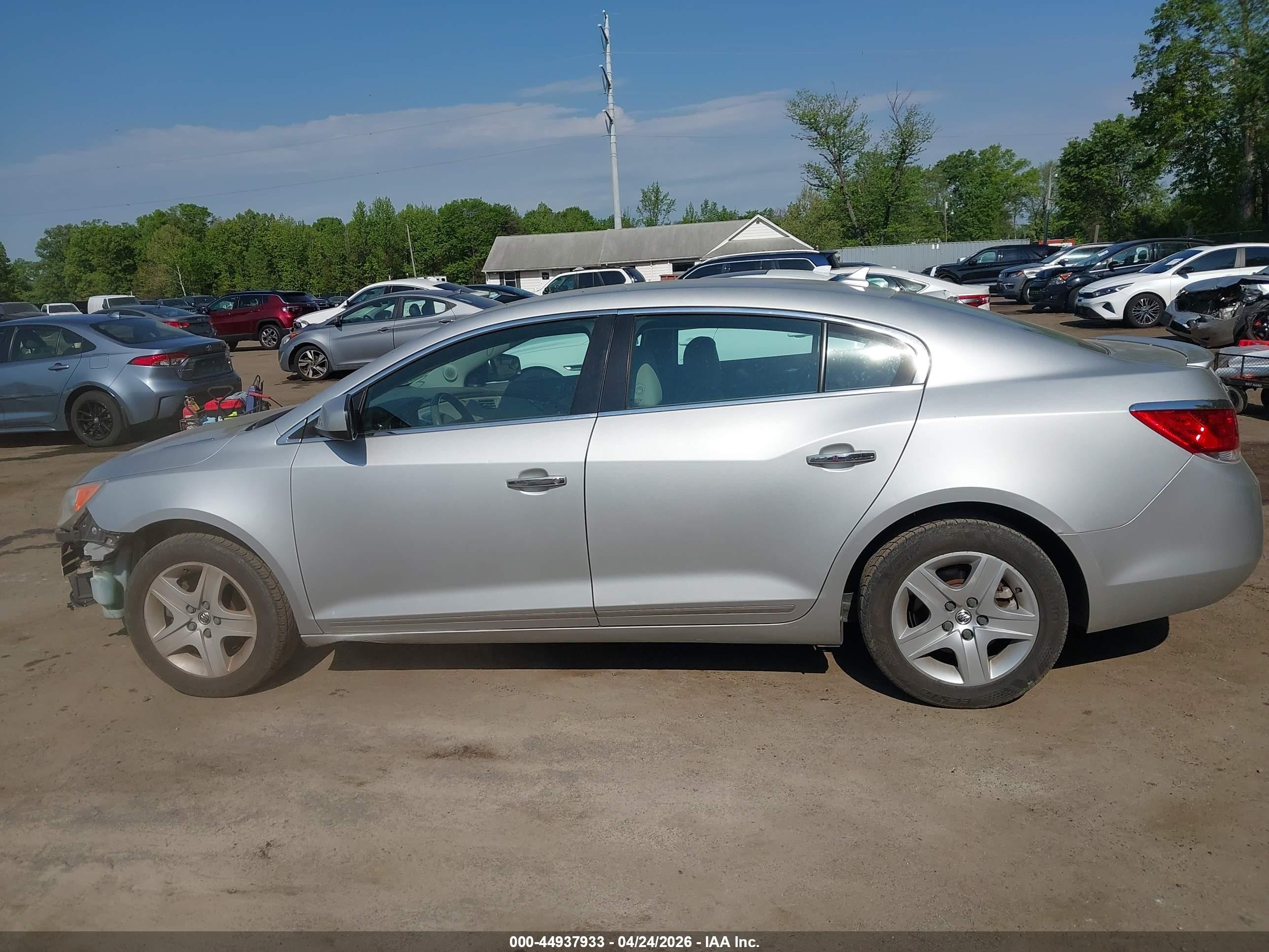 2011 Buick Lacrosse Cx Silver vin: 1G4GA5EC7BF342259