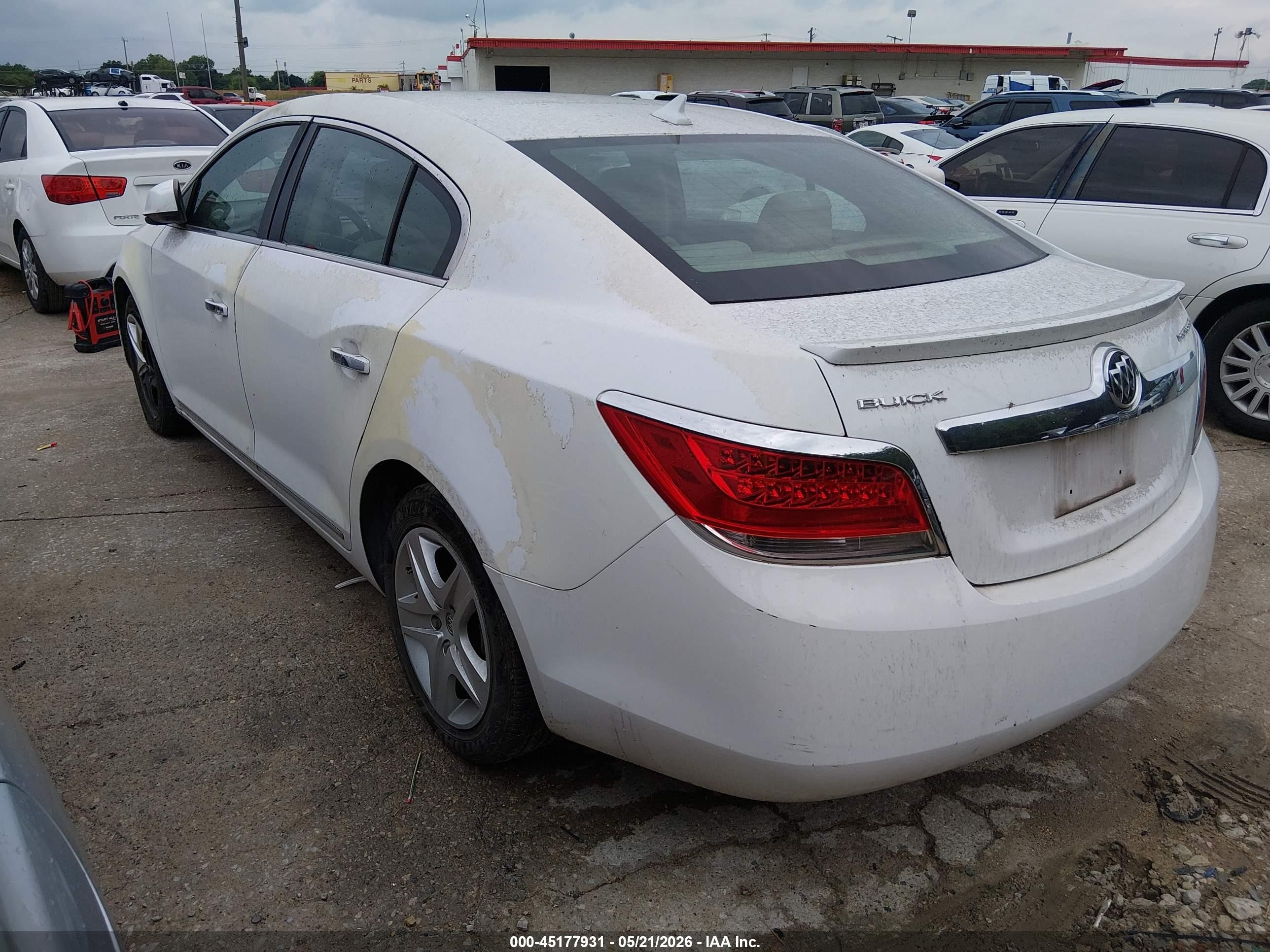 2011 Buick Lacrosse Cx White vin: 1G4GA5EC8BF178200