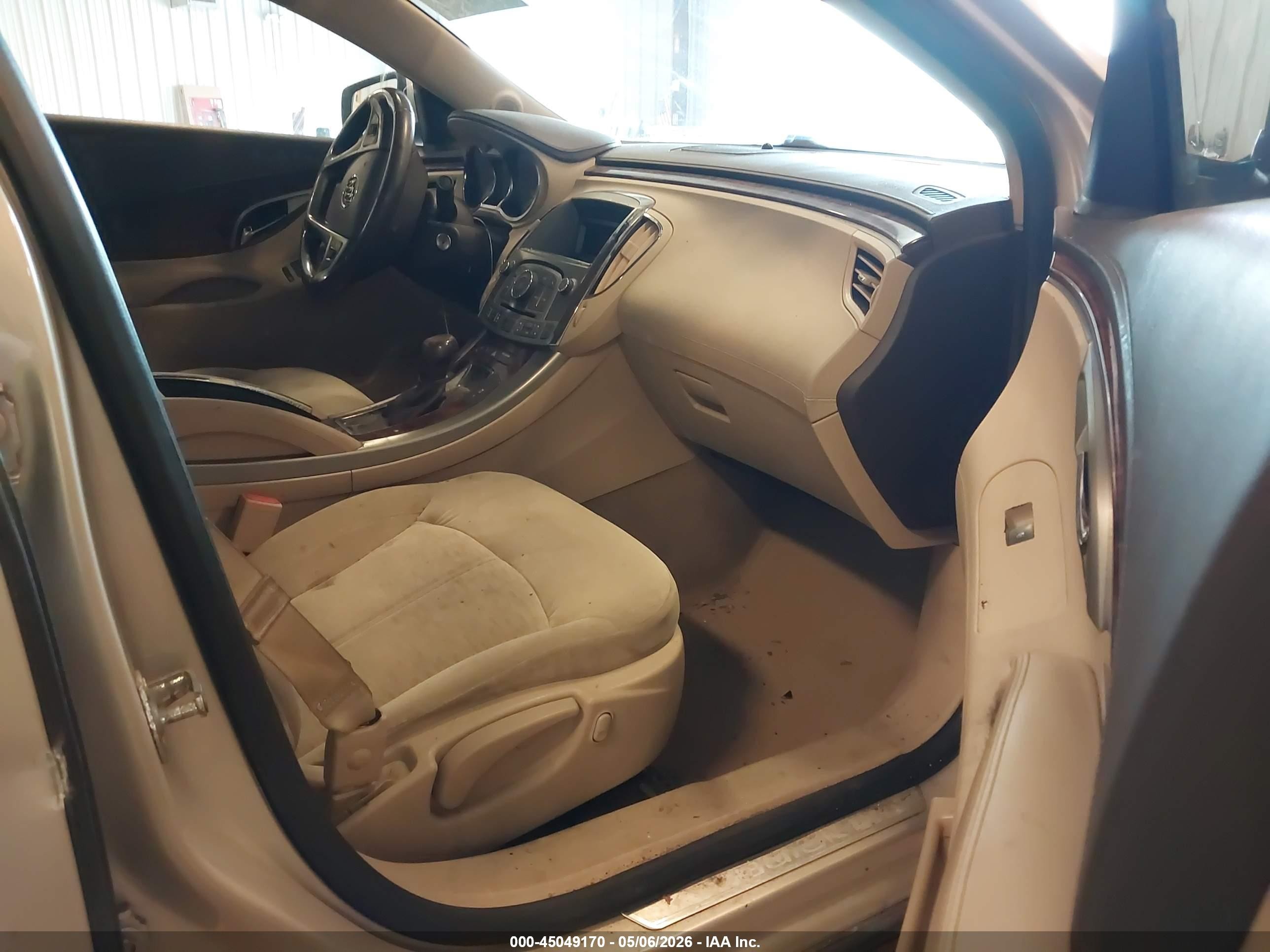 2011 Buick Lacrosse Cx Gold vin: 1G4GA5ED8BF363453