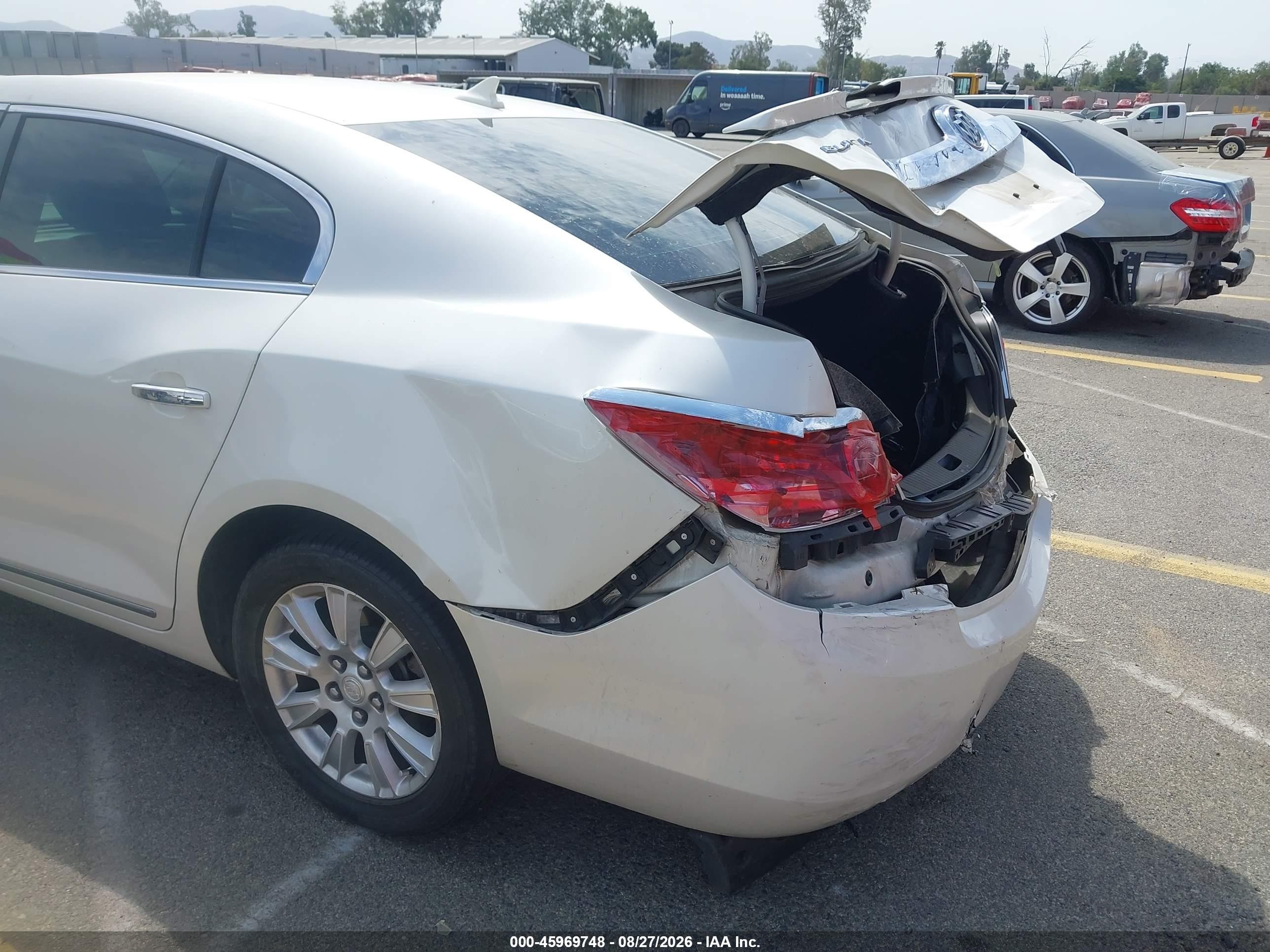 2012 Buick Lacrosse White vin: 1G4GA5ER2CF207924