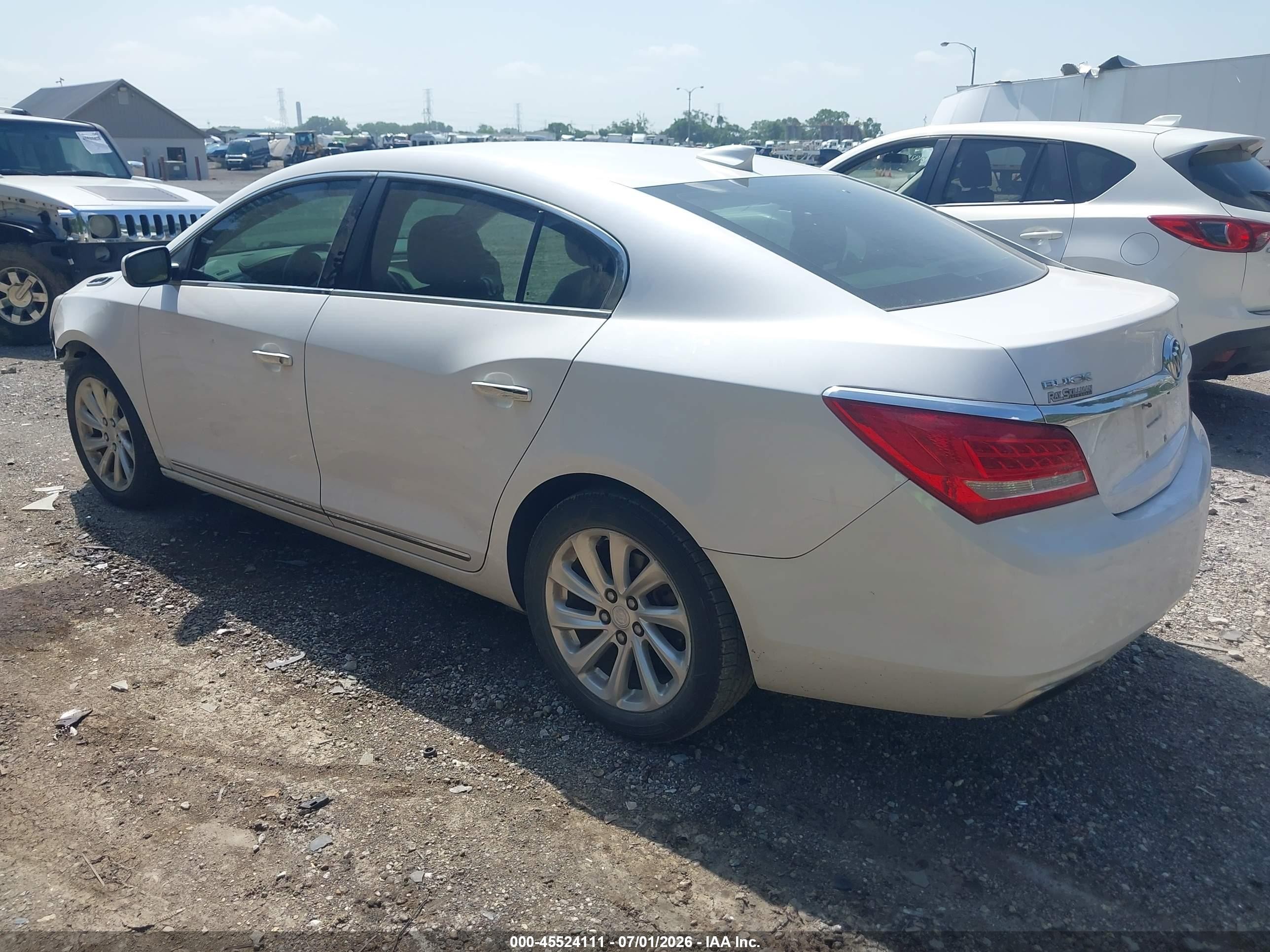 2015 Buick Lacrosse   White vin: 1G4GA5G30FF274681