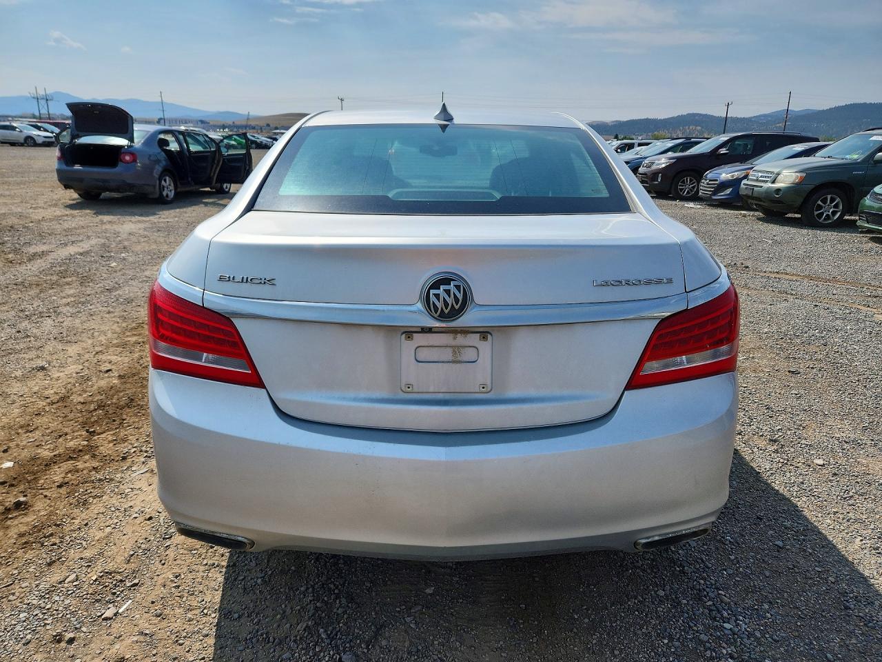 2016 Buick Lacrosse Silver vin: 1G4GA5G34GF107256