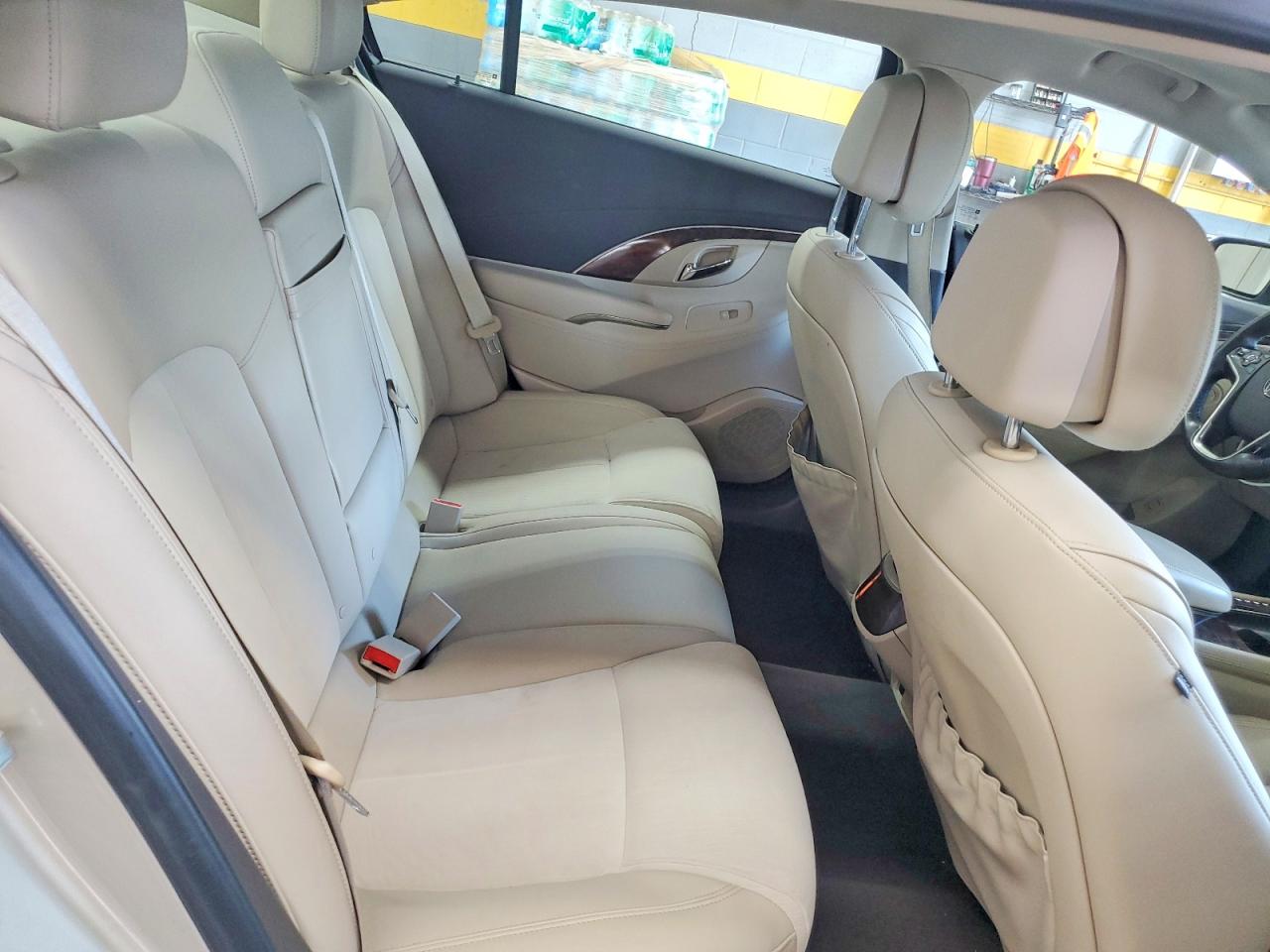 2014 Buick Lacrosse Tan vin: 1G4GA5G35EF198874