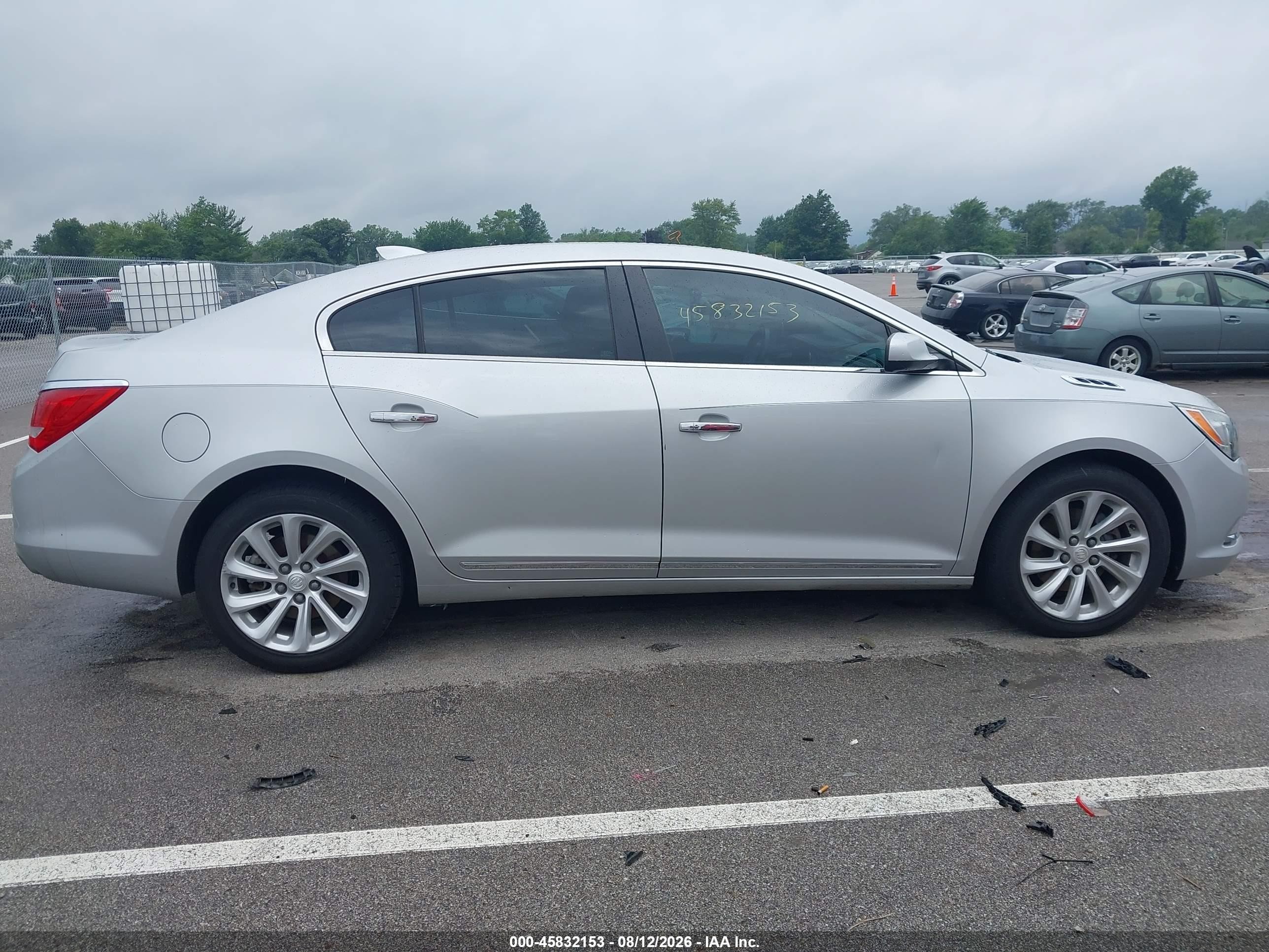 2015 Buick Lacrosse   Silver vin: 1G4GA5G36FF154075