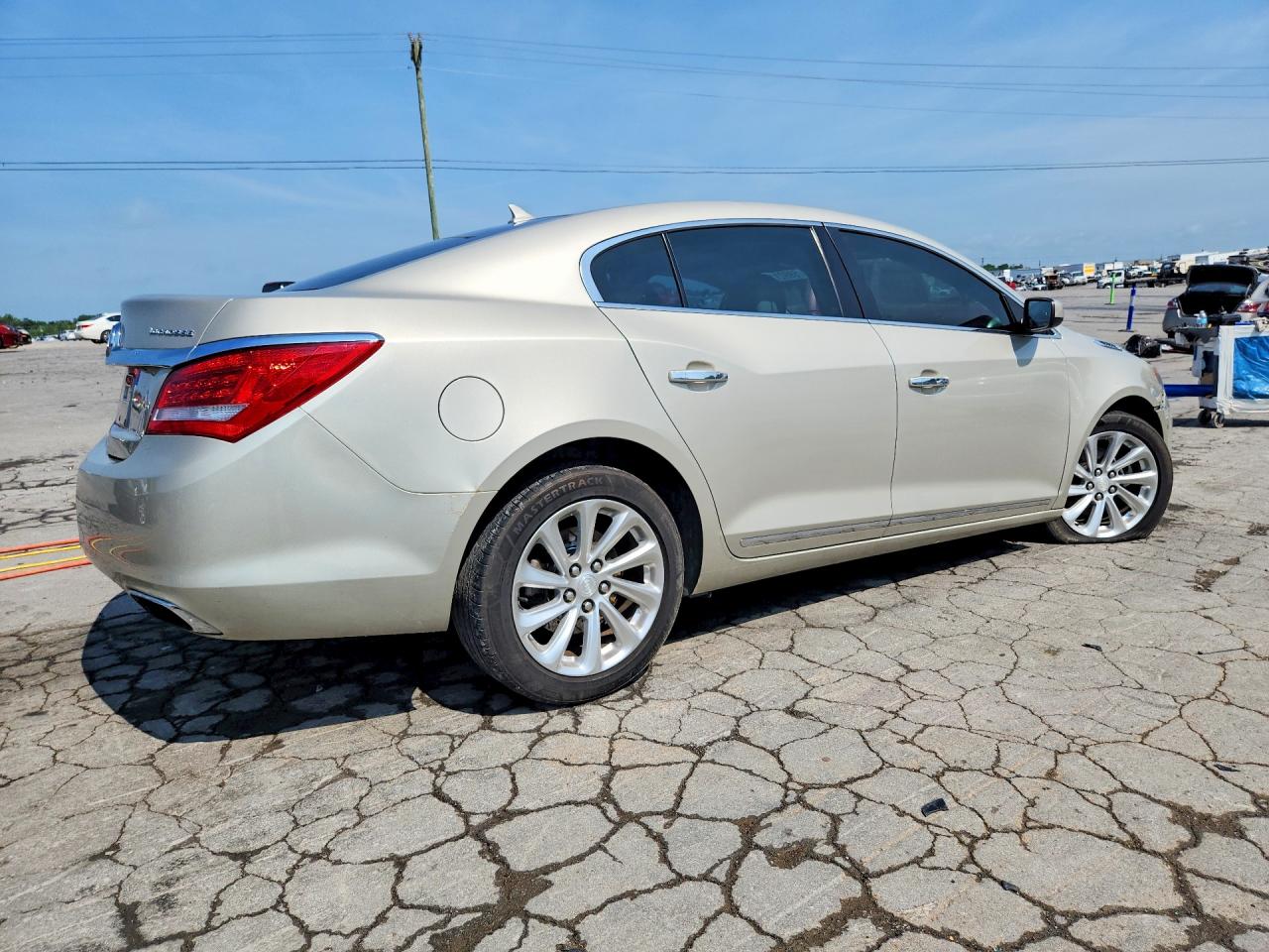 2014 Buick Lacrosse Бежевый vin: 1G4GA5G38EF146817