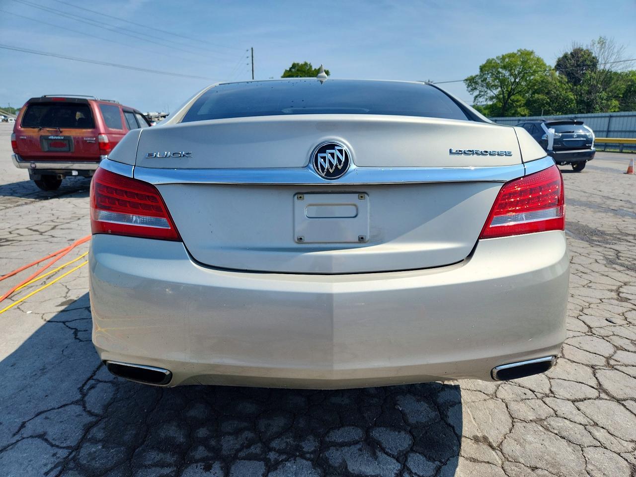 2014 Buick Lacrosse Бежевый vin: 1G4GA5G38EF146817