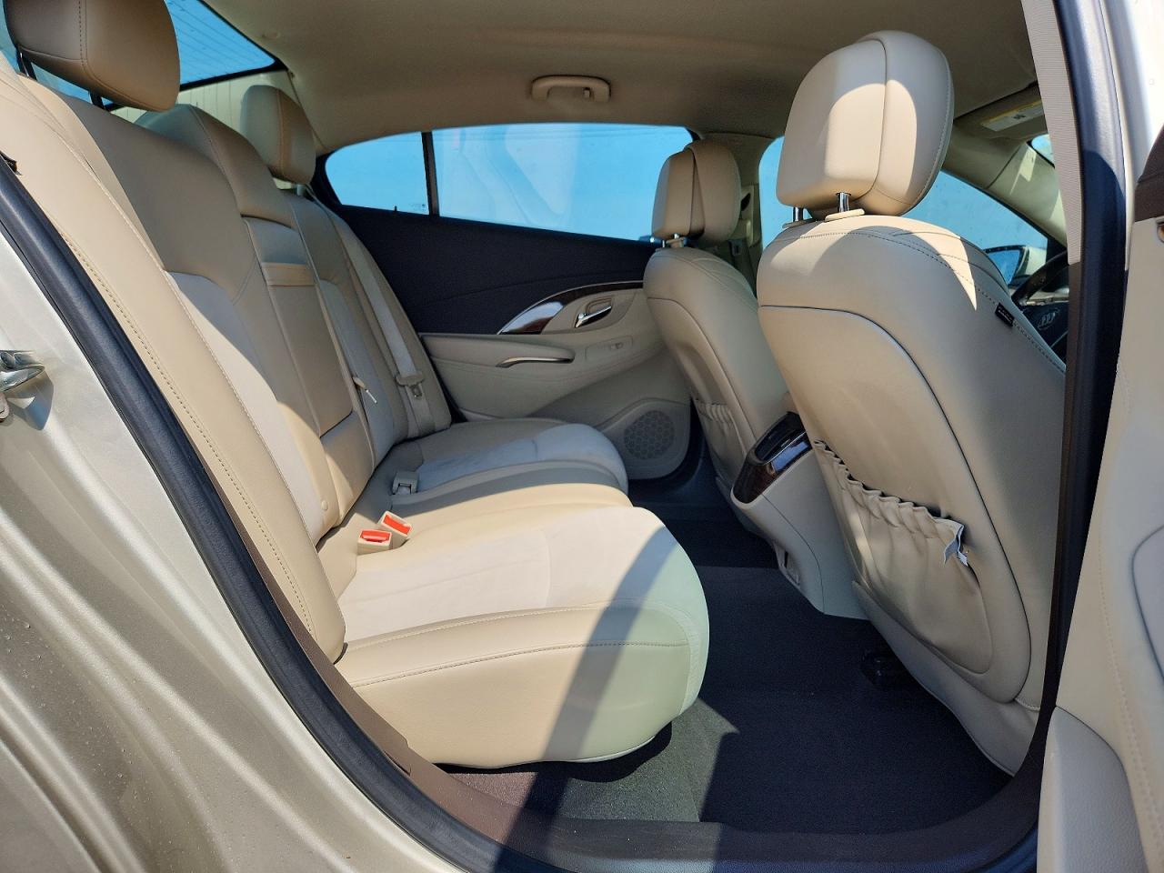 2014 Buick Lacrosse Бежевый vin: 1G4GA5G38EF146817