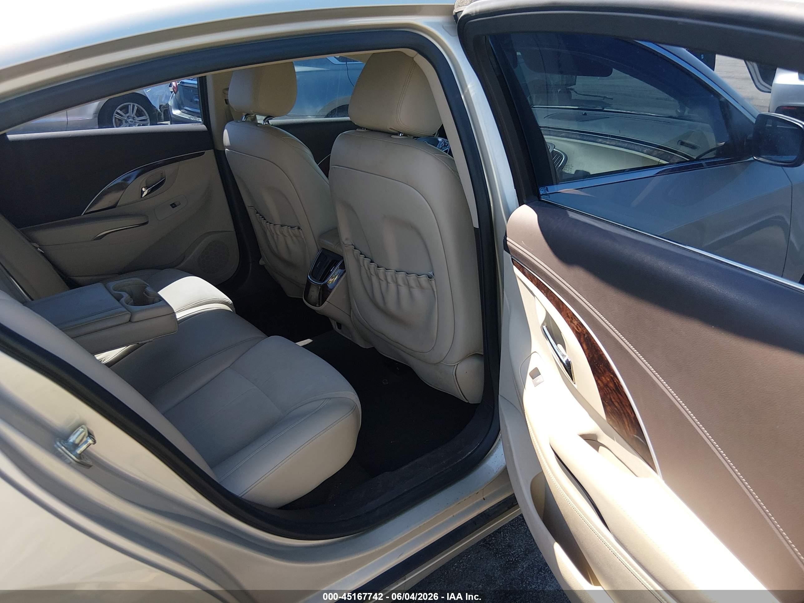 2015 Buick Lacrosse   Gold vin: 1G4GA5G38FF157236