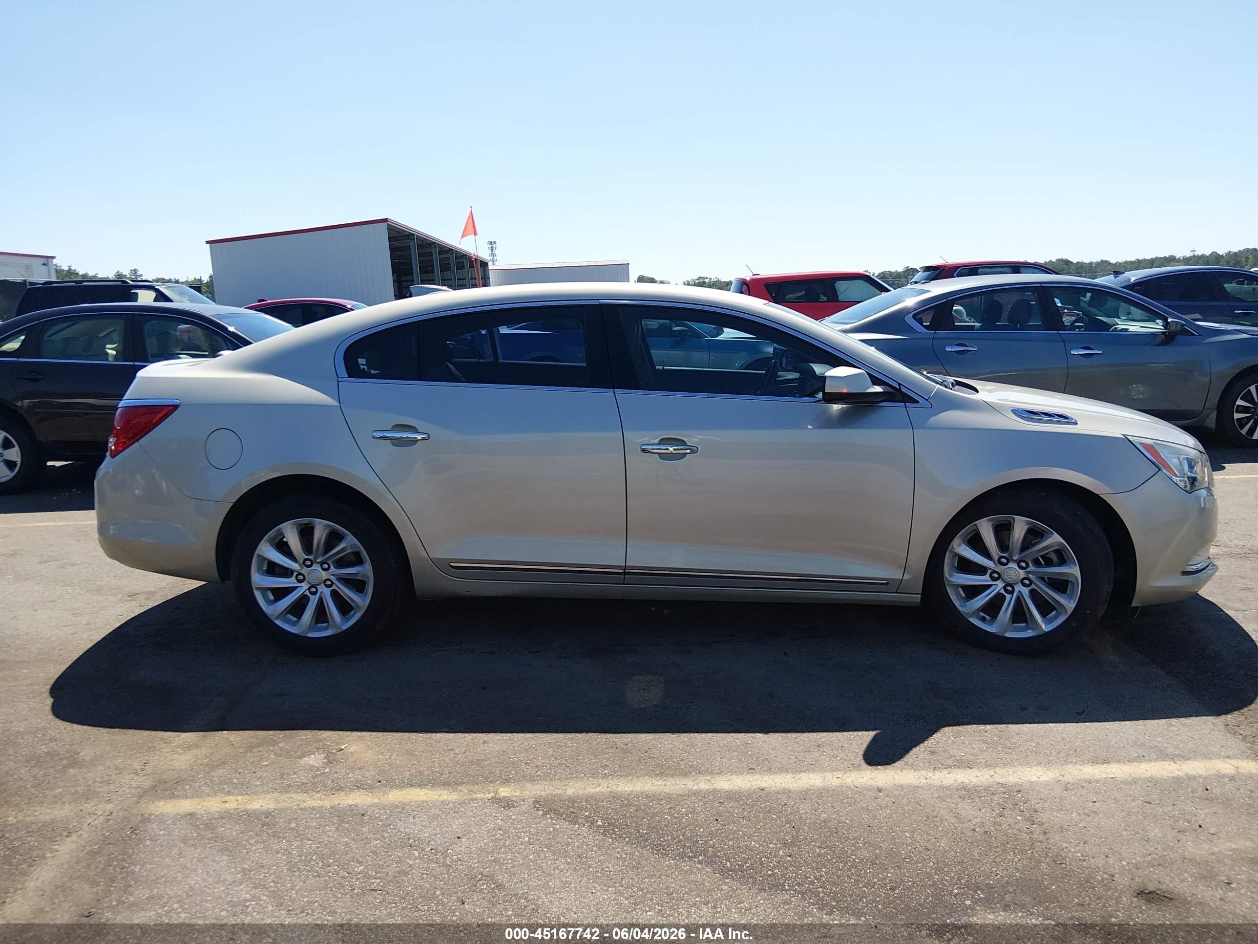 2015 Buick Lacrosse   Gold vin: 1G4GA5G38FF157236