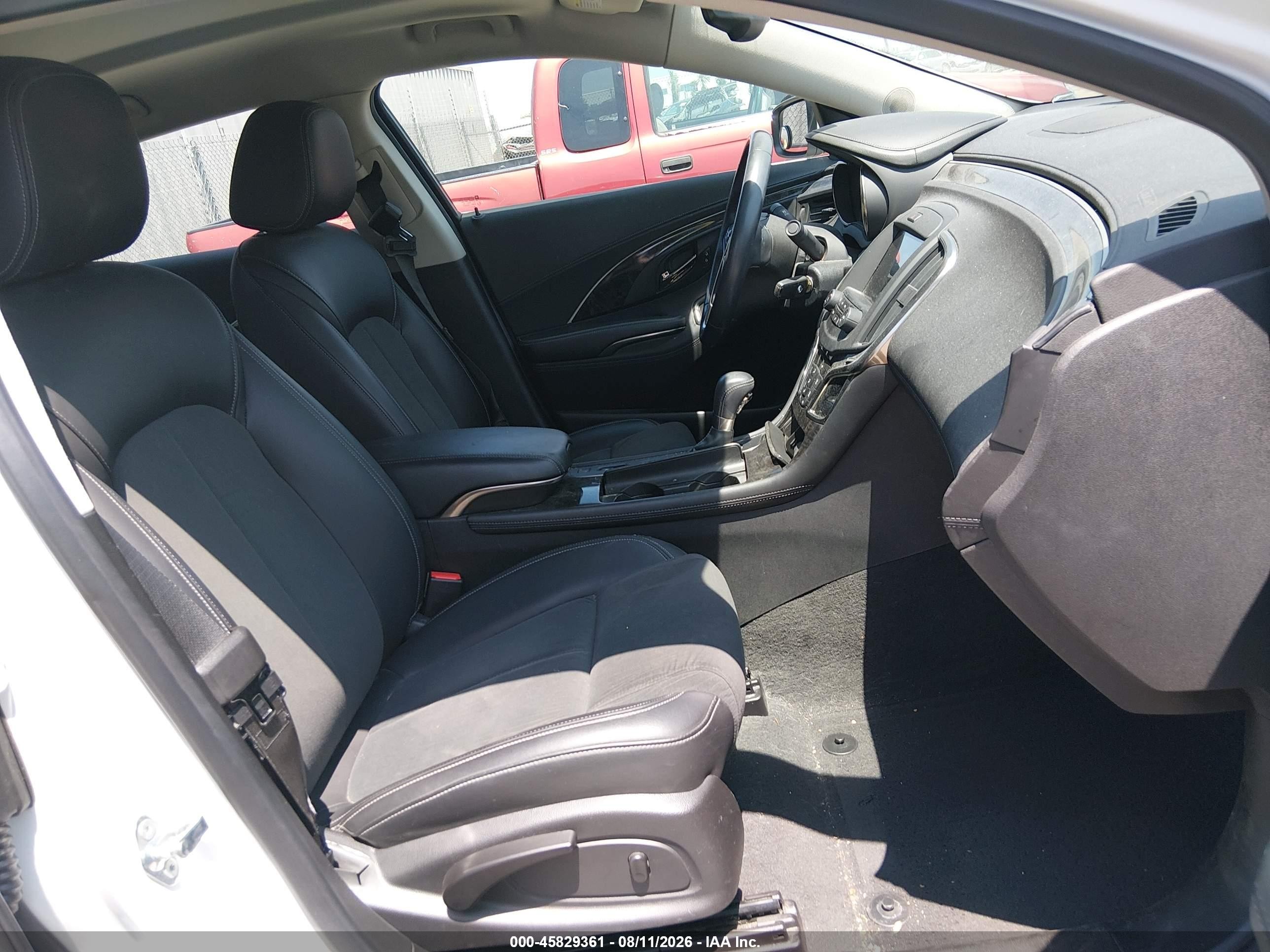 2015 Buick Lacrosse   White vin: 1G4GA5G3XFF152913