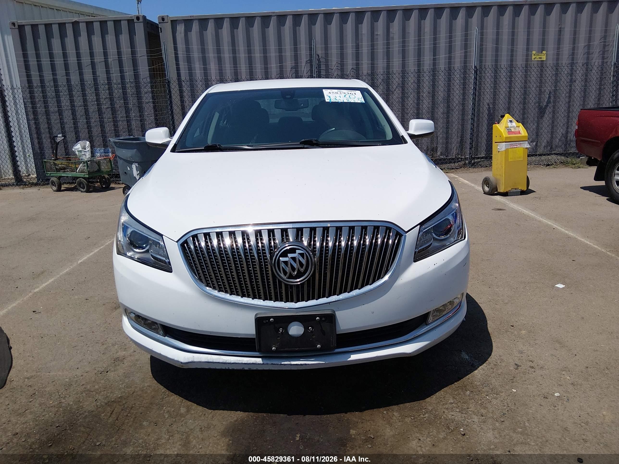 2015 Buick Lacrosse   White vin: 1G4GA5G3XFF152913