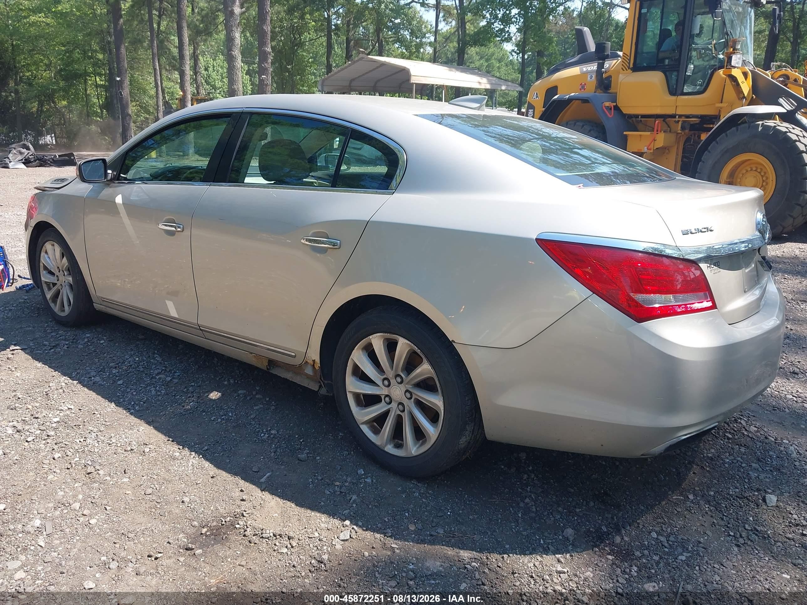 2015 Buick Lacrosse   Beige vin: 1G4GA5G3XFF235130