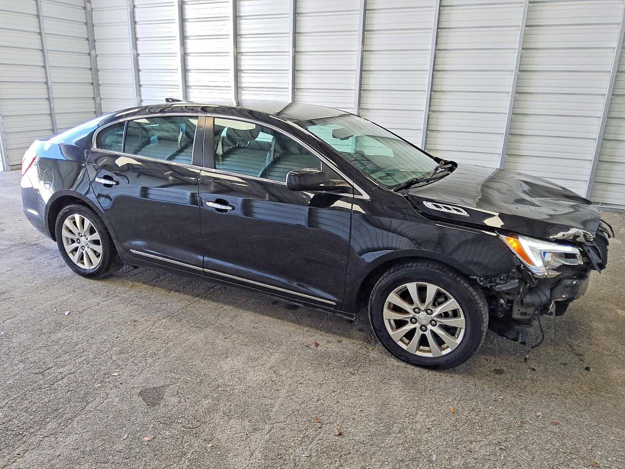 2016 Buick Lacrosse Black vin: 1G4GA5GR3GF181918