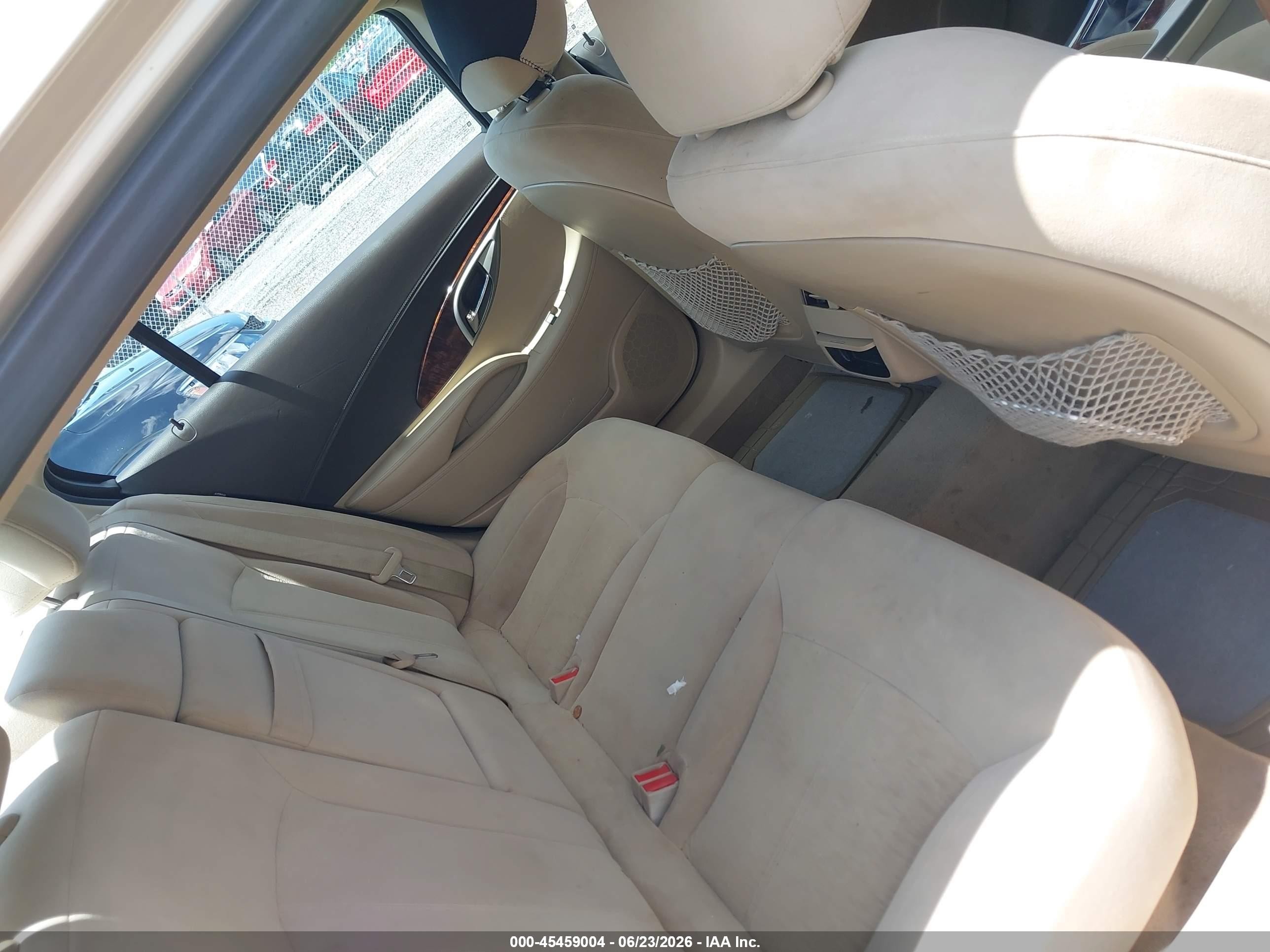 2012 Buick Lacrosse   Beige vin: 1G4GA5GR6CF314634