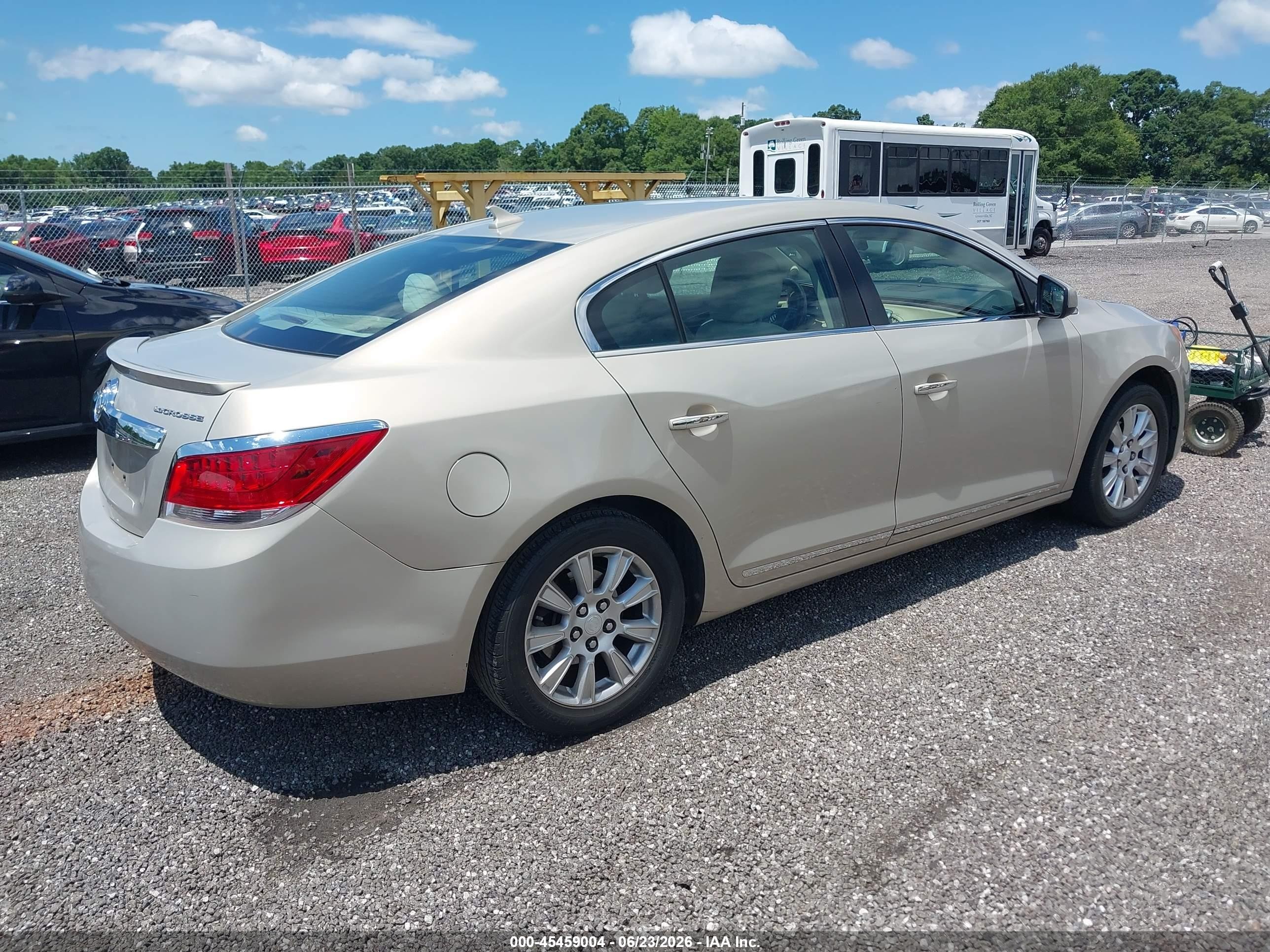 2012 Buick Lacrosse   Beige vin: 1G4GA5GR6CF314634