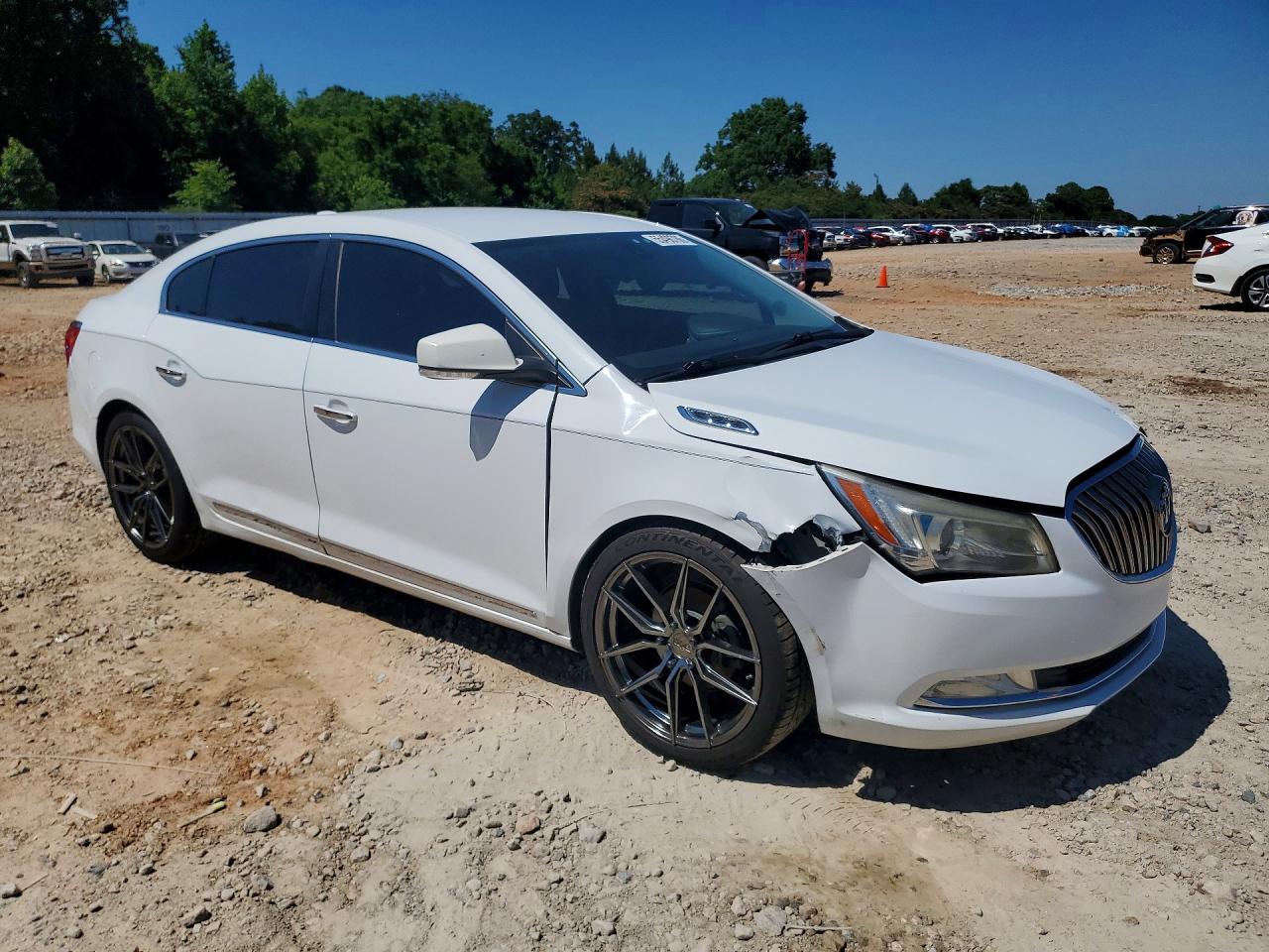 2015 Buick Lacrosse White vin: 1G4GA5GR7FF170595