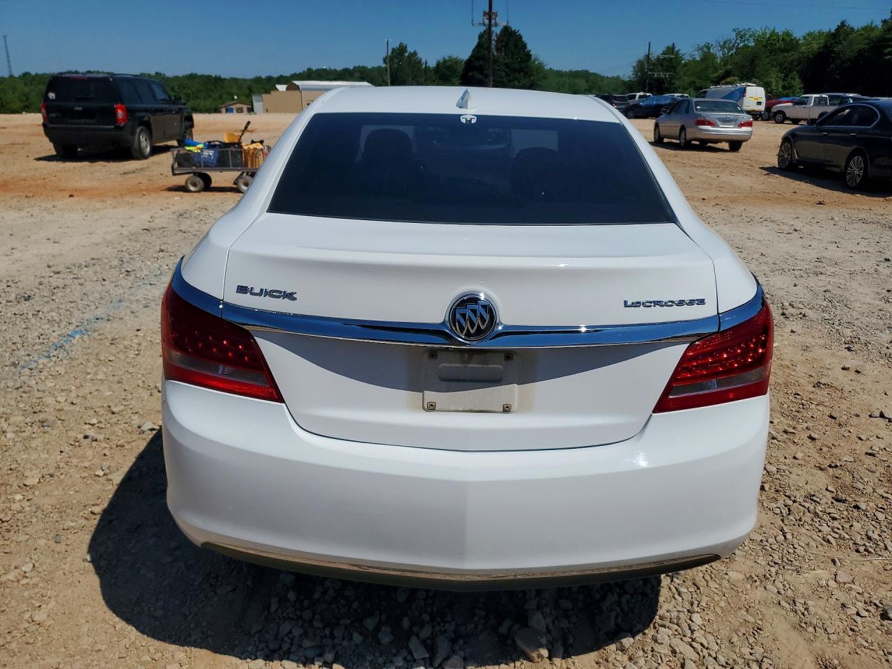 2015 Buick Lacrosse White vin: 1G4GA5GR7FF170595