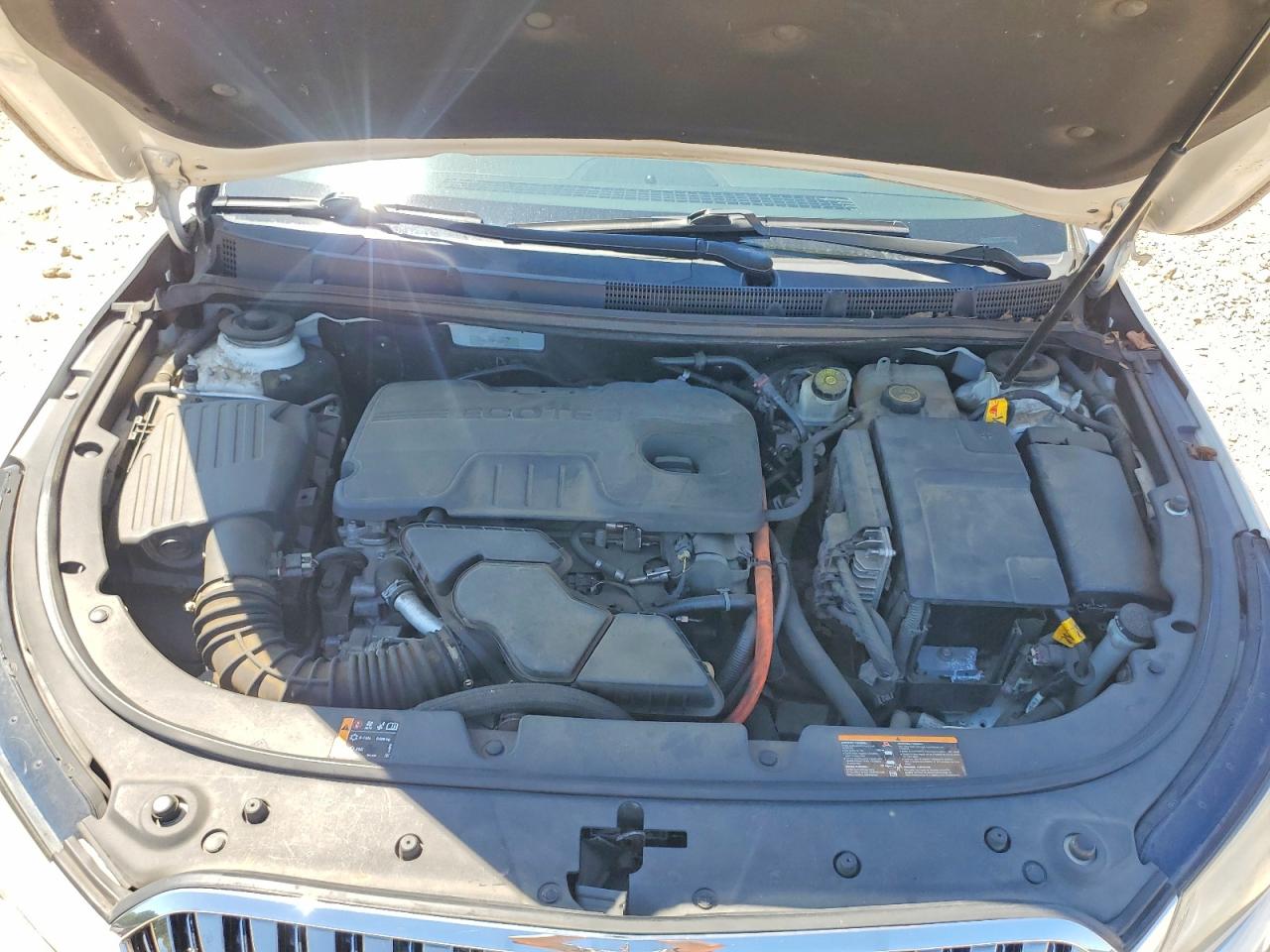 2015 Buick Lacrosse White vin: 1G4GA5GR7FF170595