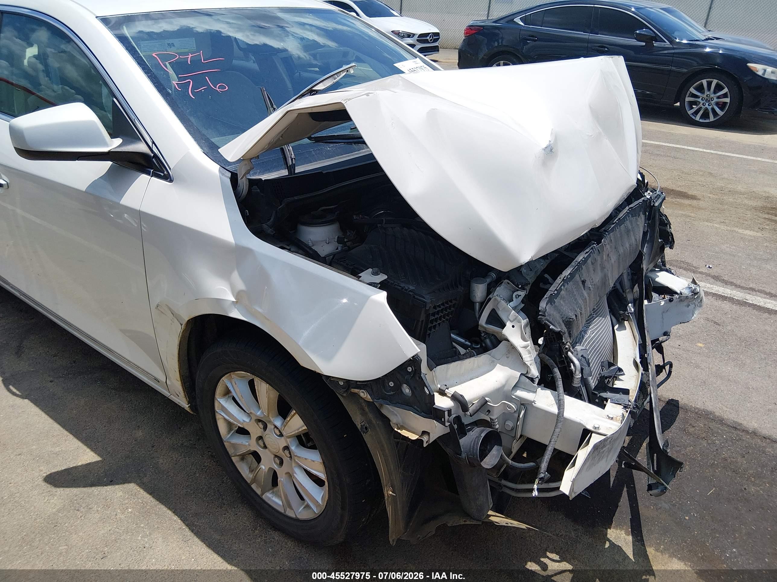 2012 Buick Lacrosse Convenience Group White vin: 1G4GB5E38CF300519