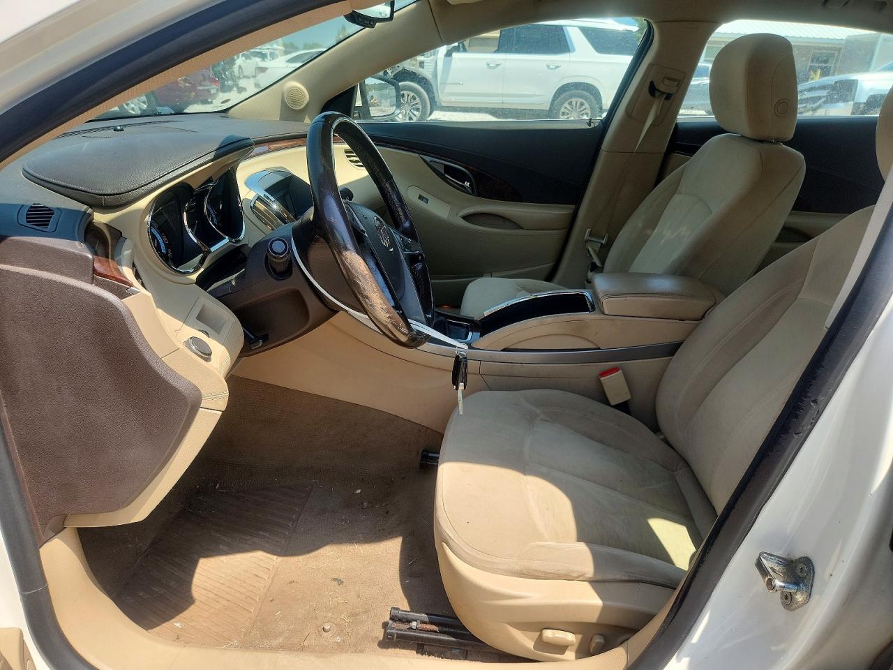 2012 Buick Lacrosse Convenience Beige vin: 1G4GB5E39CF140702