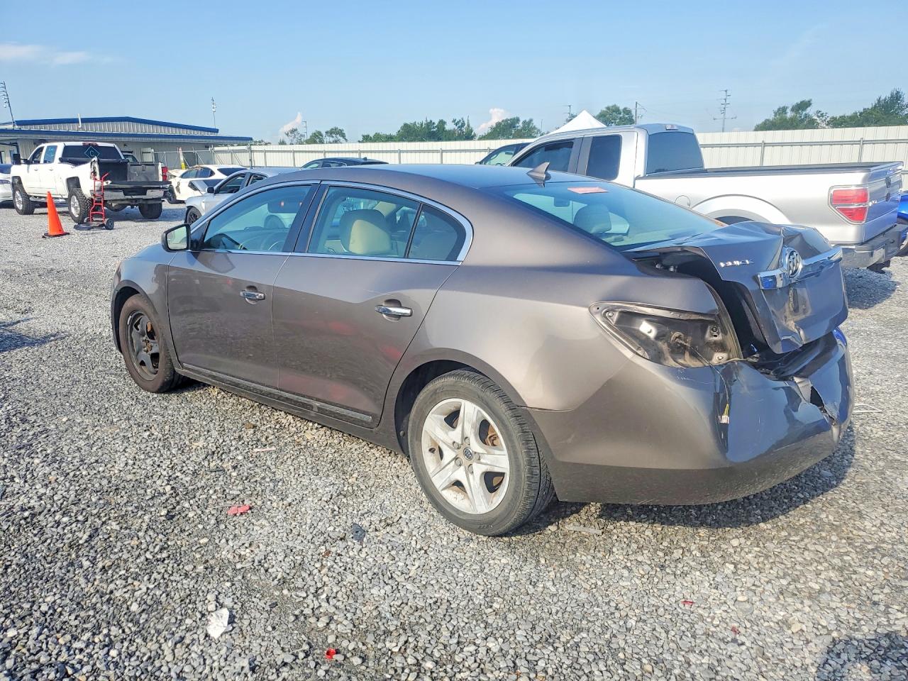 2010 Buick Lacrosse Cx Brown vin: 1G4GB5EG2AF162038