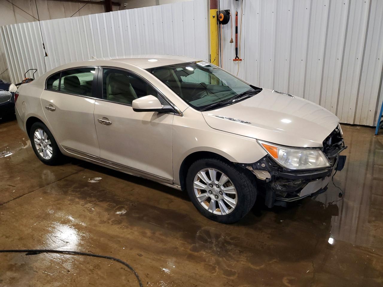 2010 Buick Lacrosse Cx Beige vin: 1G4GB5EG3AF226524