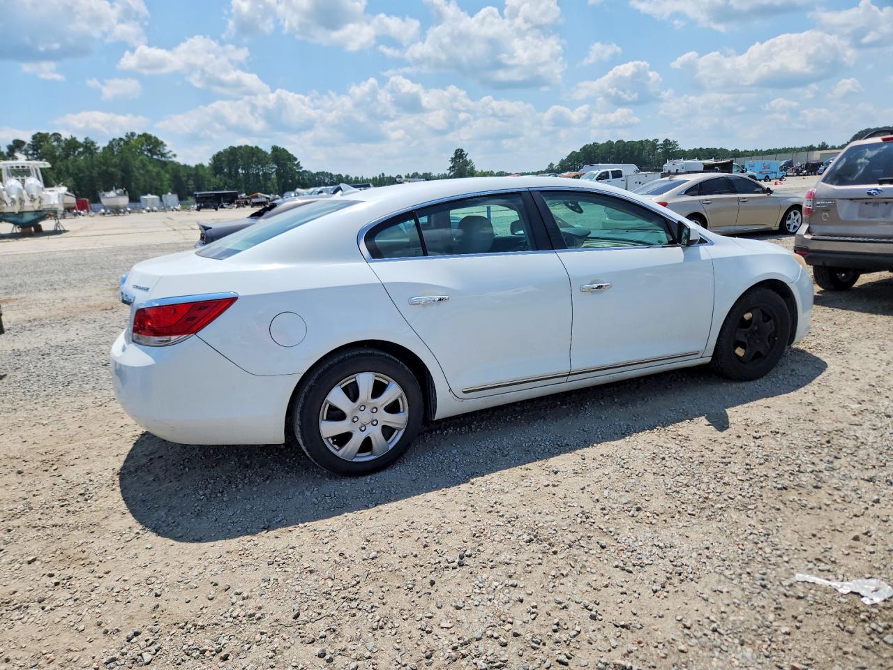 2010 Buick Lacrosse Cx White vin: 1G4GB5EG5AF149722