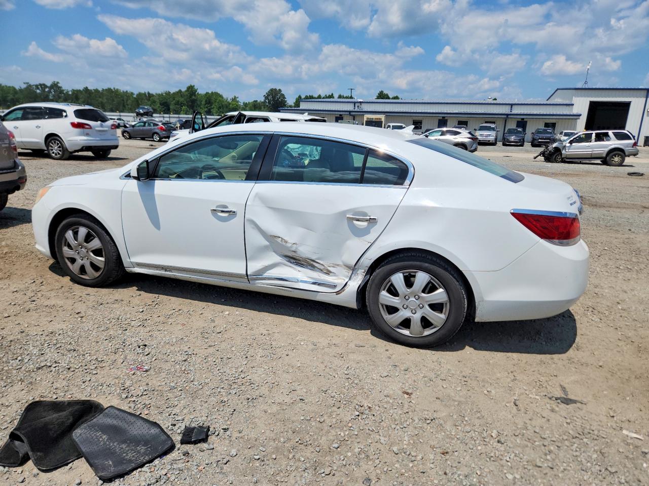 2010 Buick Lacrosse Cx White vin: 1G4GB5EG5AF149722