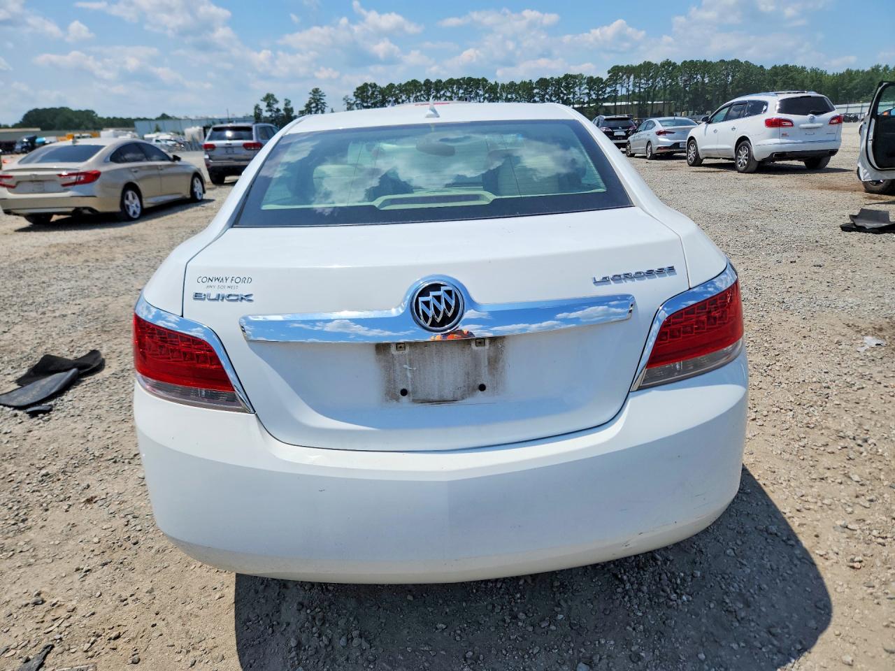 2010 Buick Lacrosse Cx White vin: 1G4GB5EG5AF149722